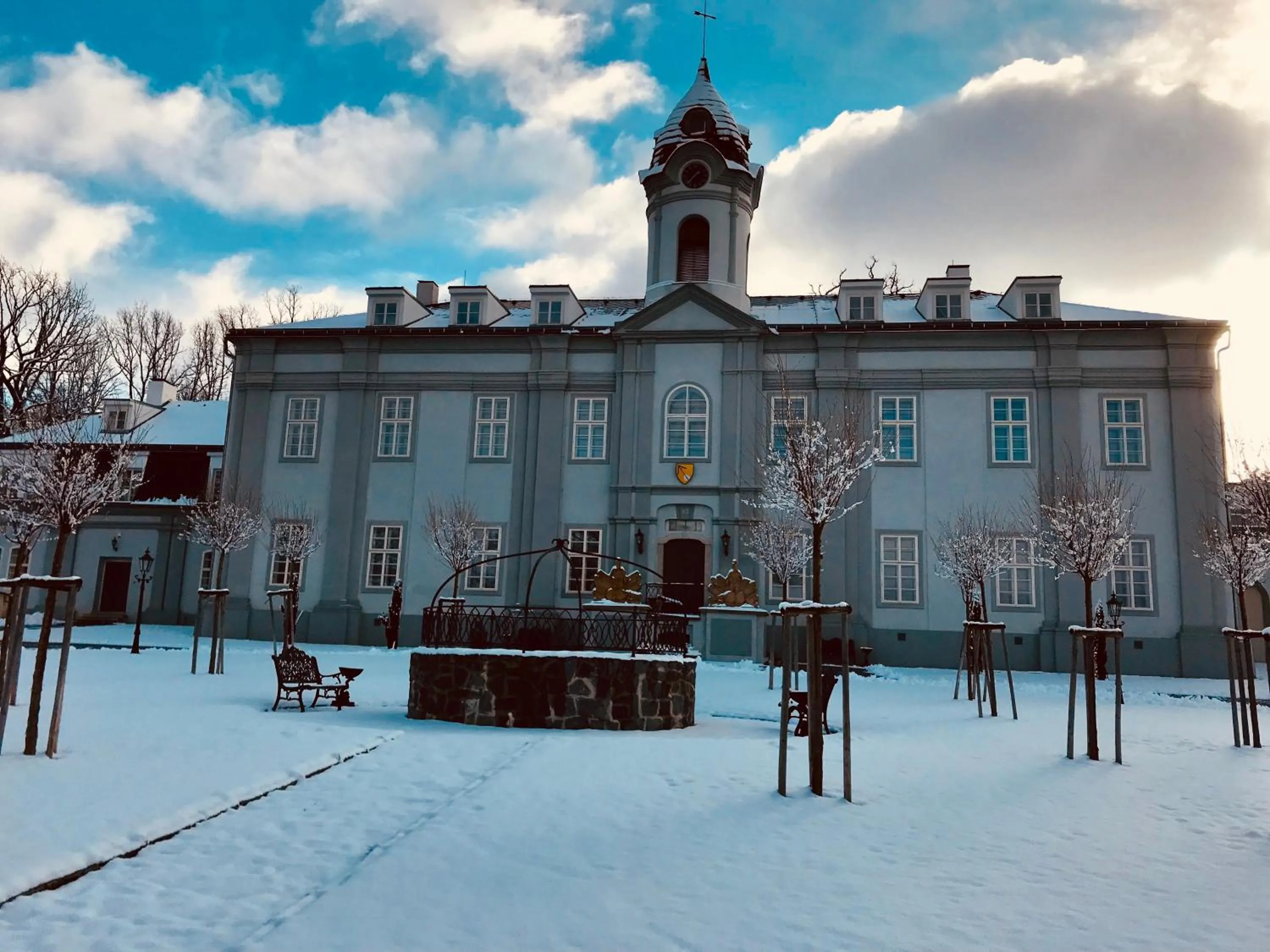Facade/entrance in Hotel Panství Dlouhá Lhota