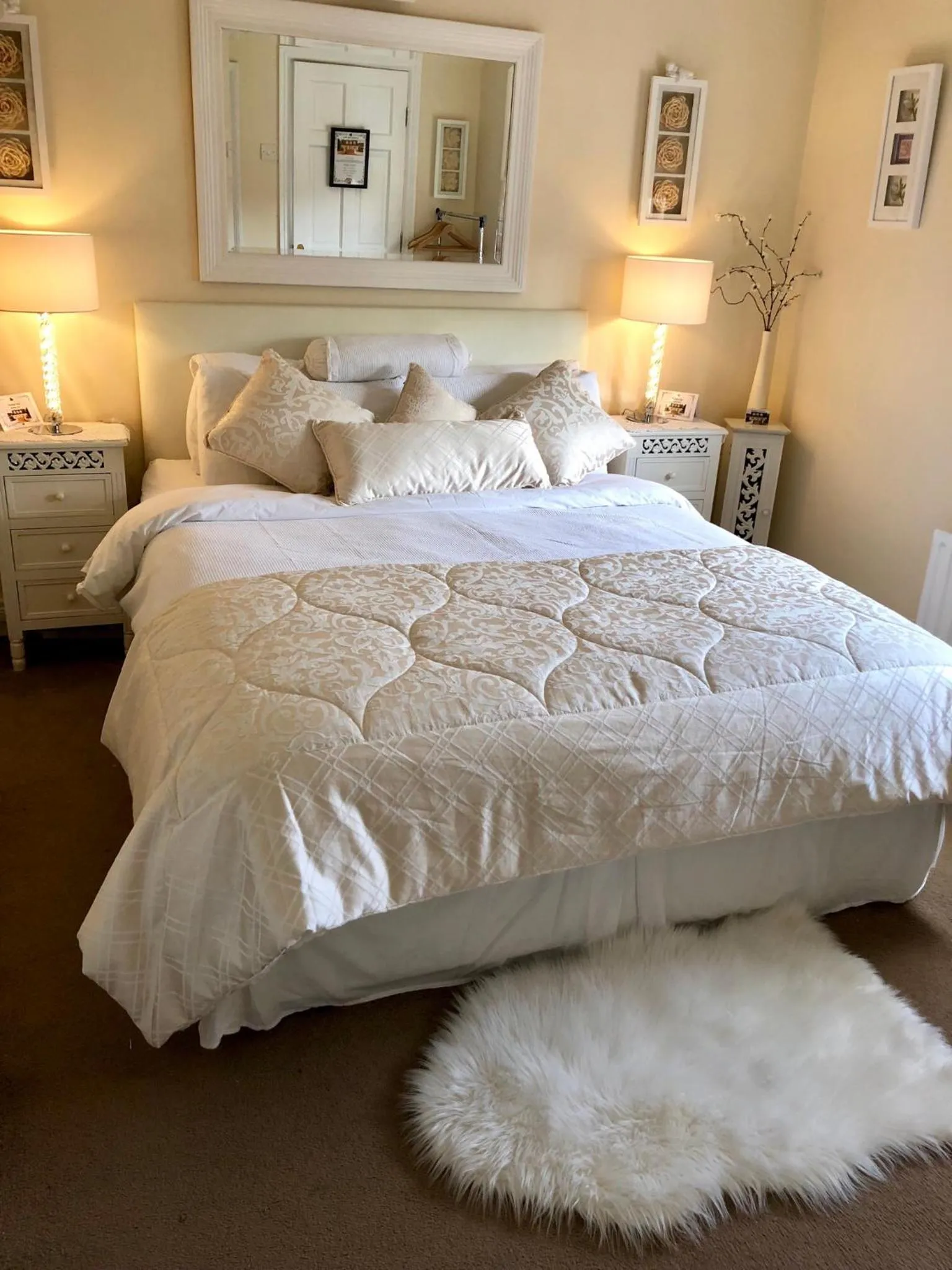 Property building, Bed in Woodleigh Lodge