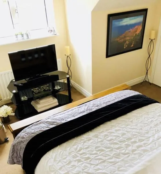 Bed in Woodleigh Lodge