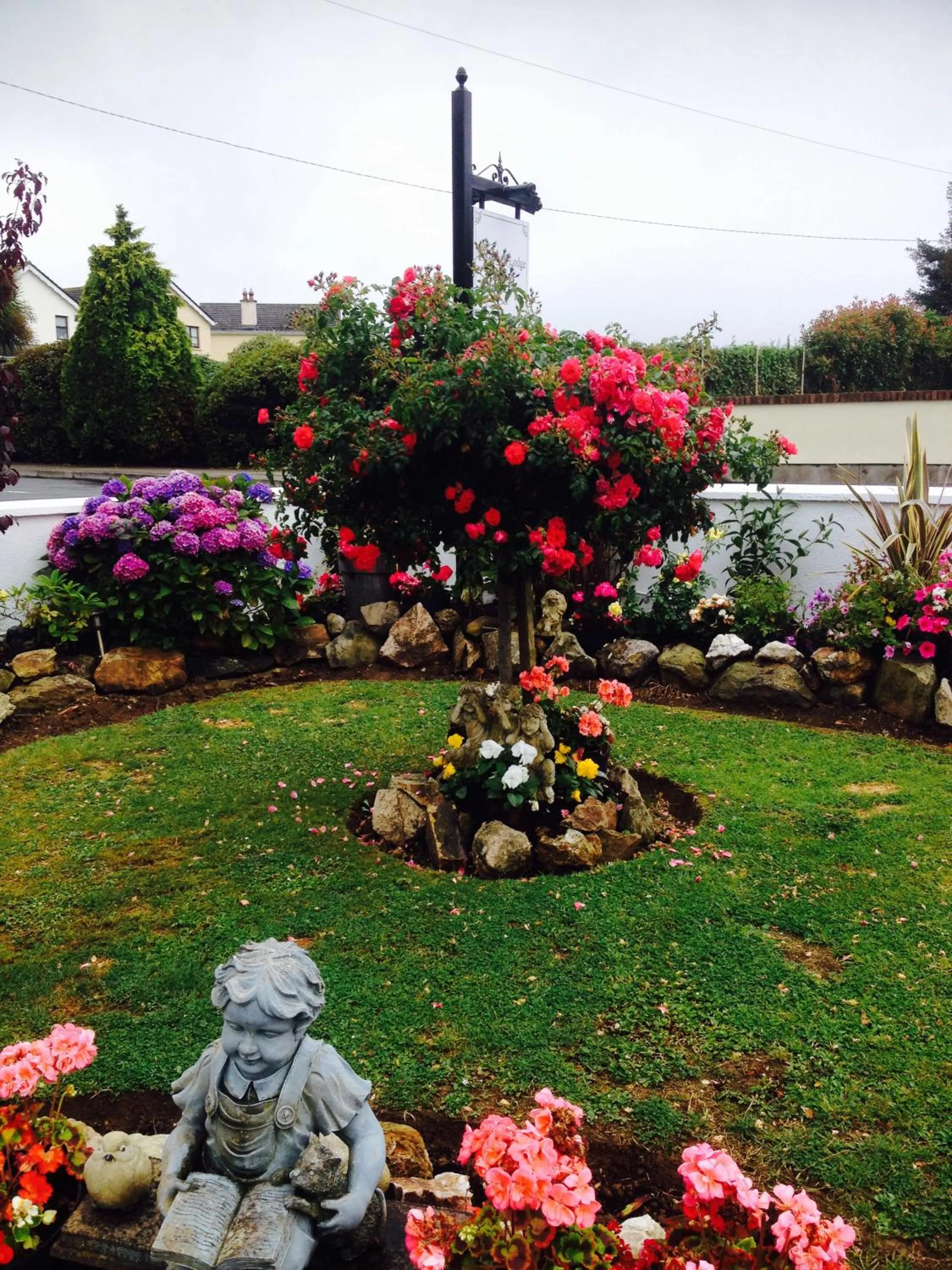 Garden in Woodleigh Lodge