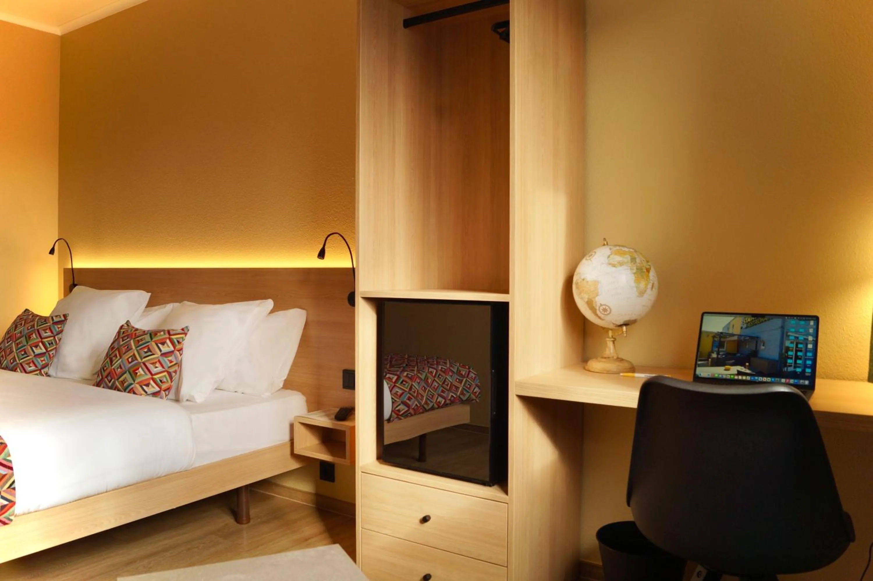 Bed in Hotel-Restaurant Stand'Inn