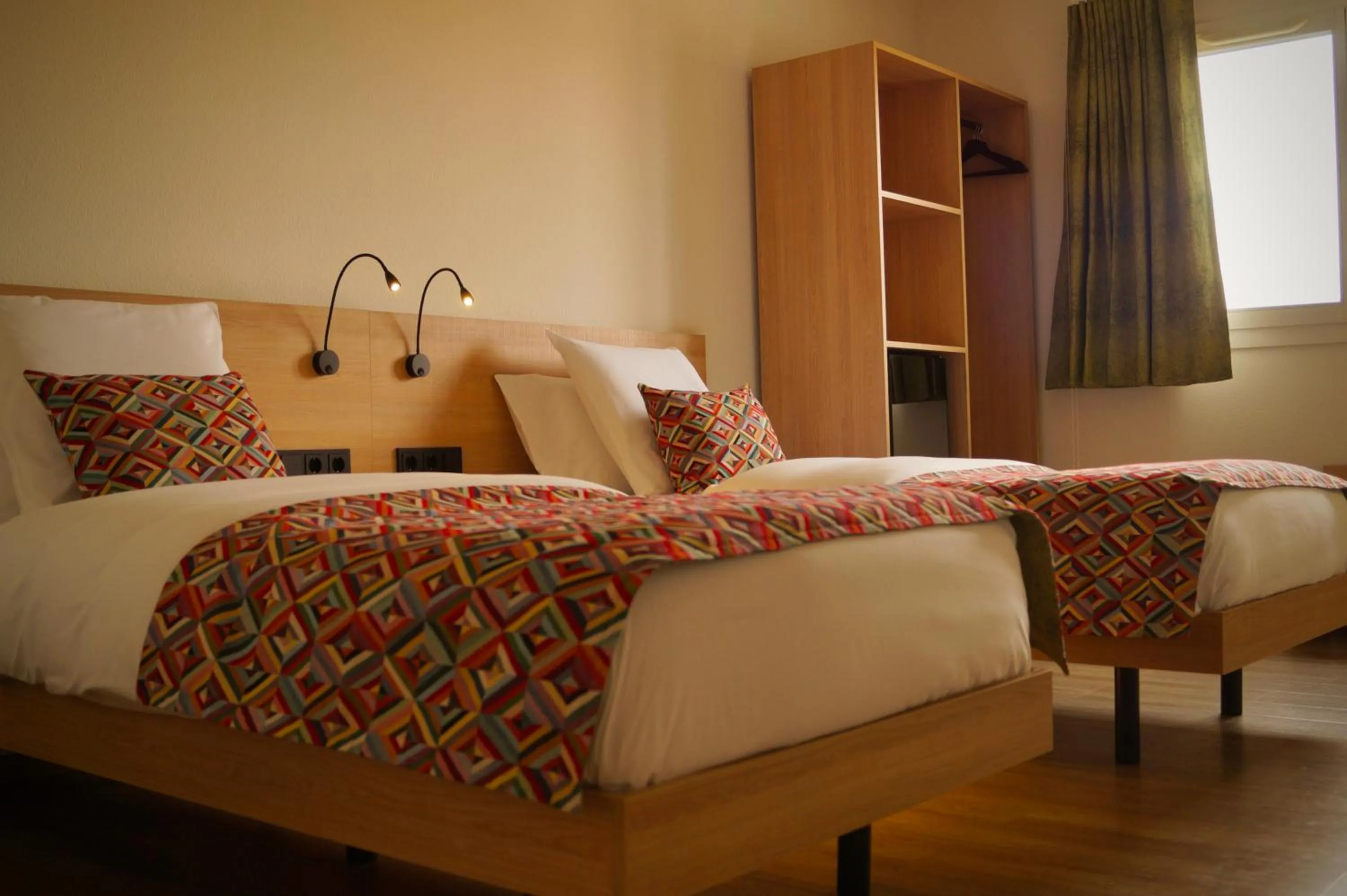 Bed in Hotel-Restaurant Stand'Inn