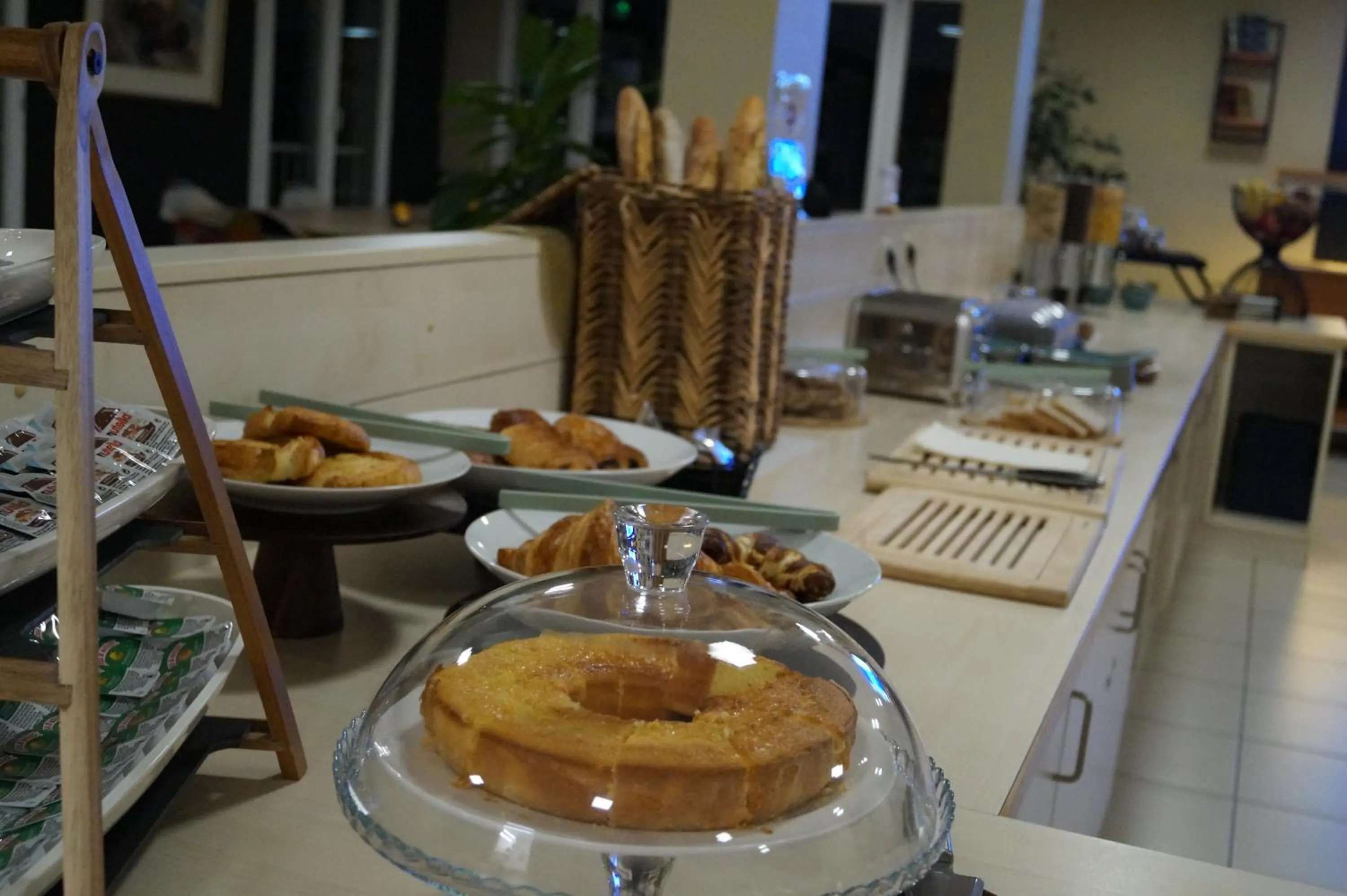 Buffet breakfast in Hotel-Restaurant Stand'Inn