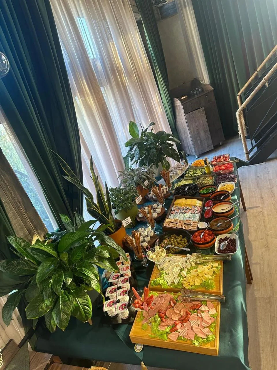 Breakfast in Boutique Hotel Baku