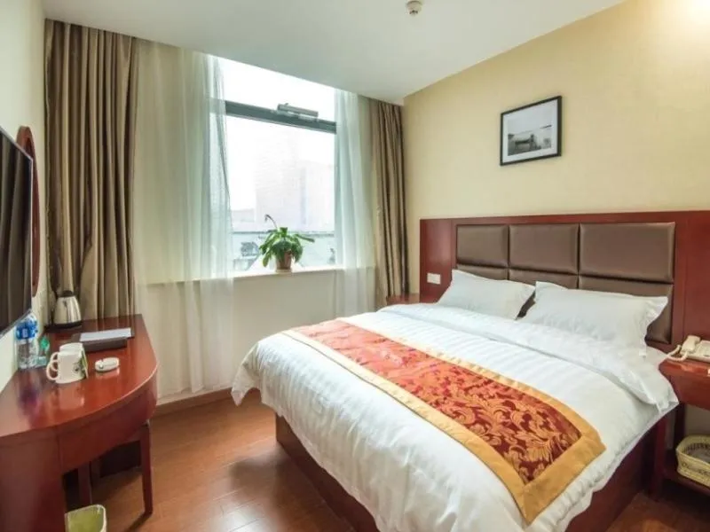 Bed in GreenTree Inn JiangSu Suzhou Wuzhong District Dongwu North Road Business Hotel