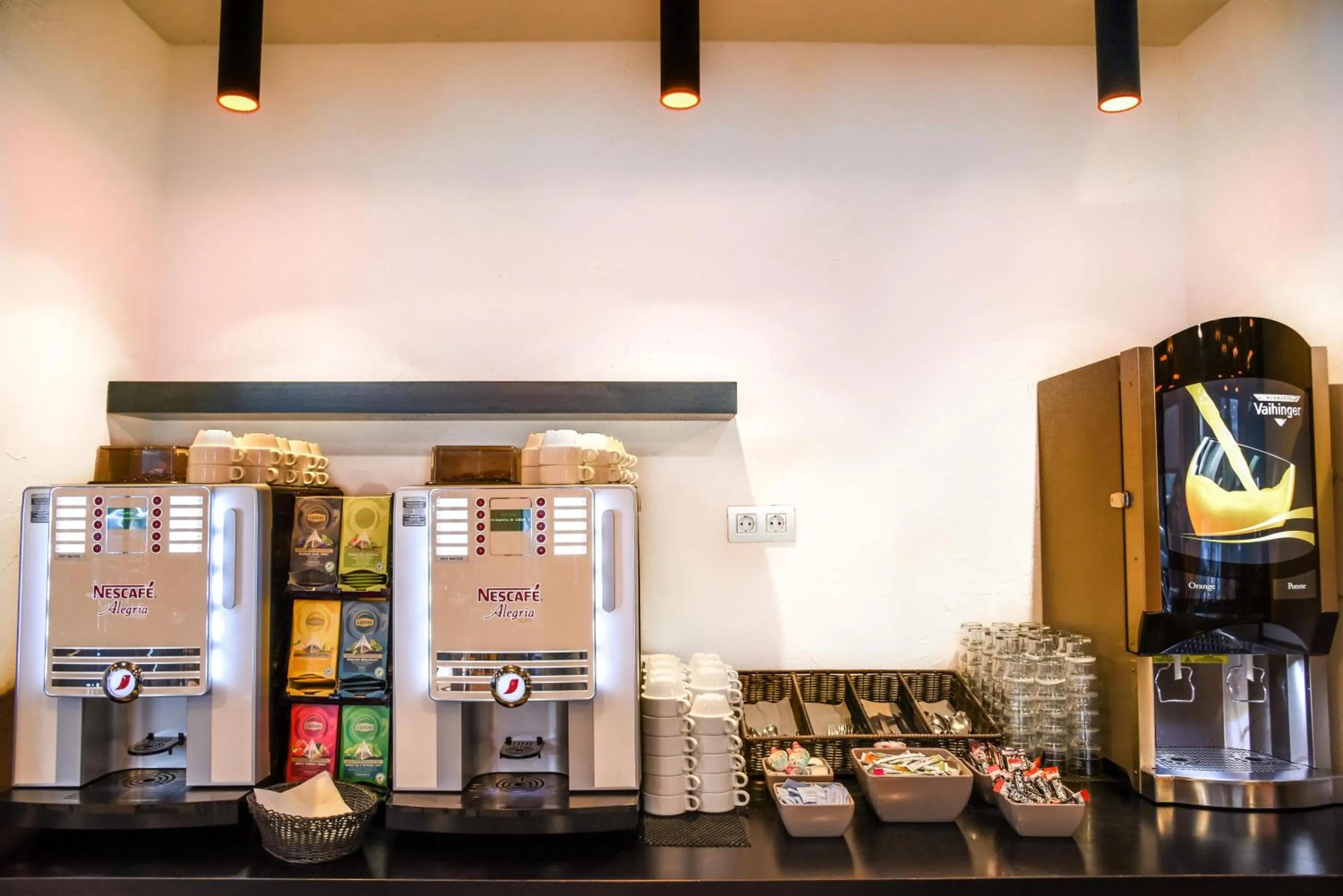 Breakfast in Mandarina Hotel Luxembourg Airport