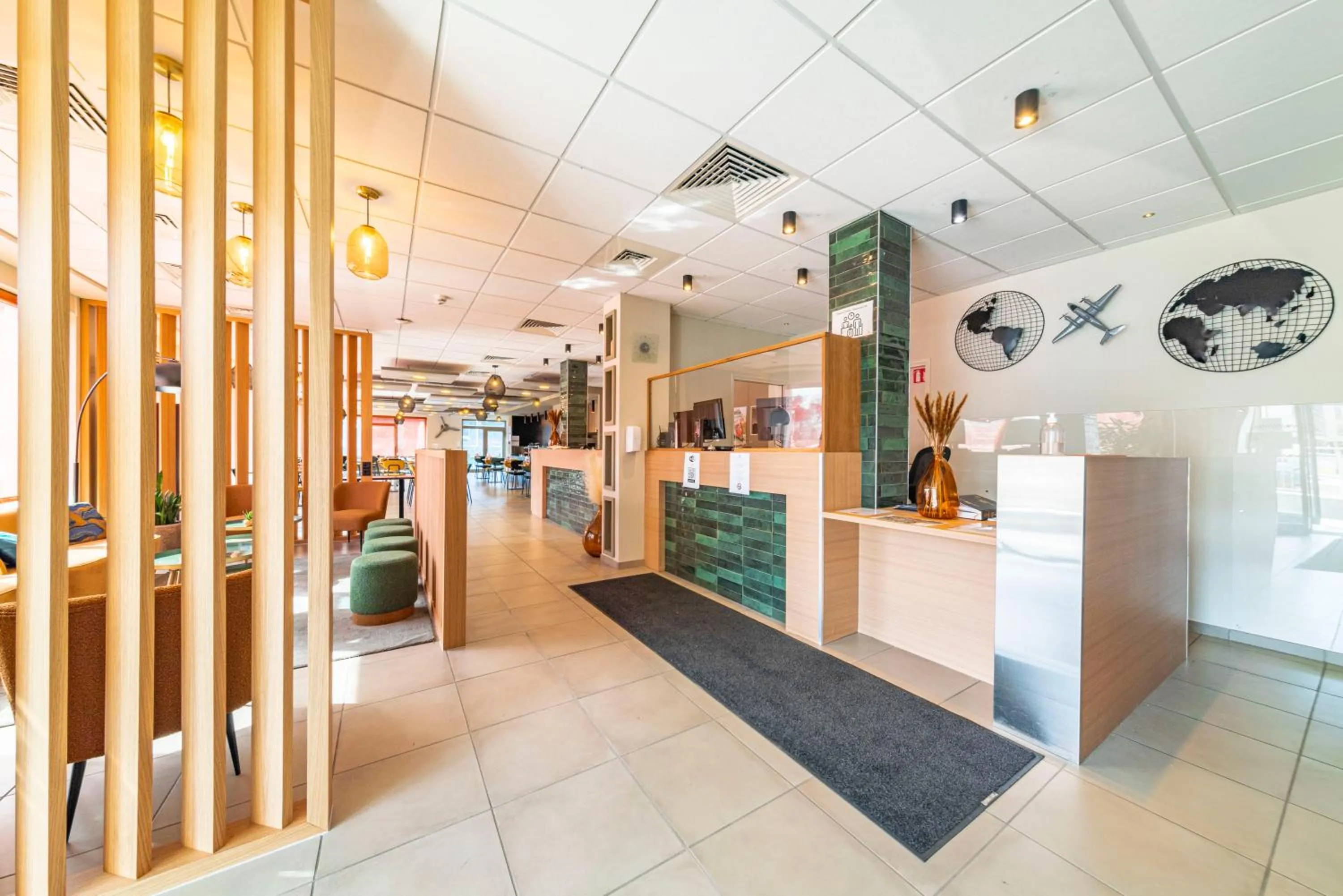 Lobby or reception in Mandarina Hotel Luxembourg Airport