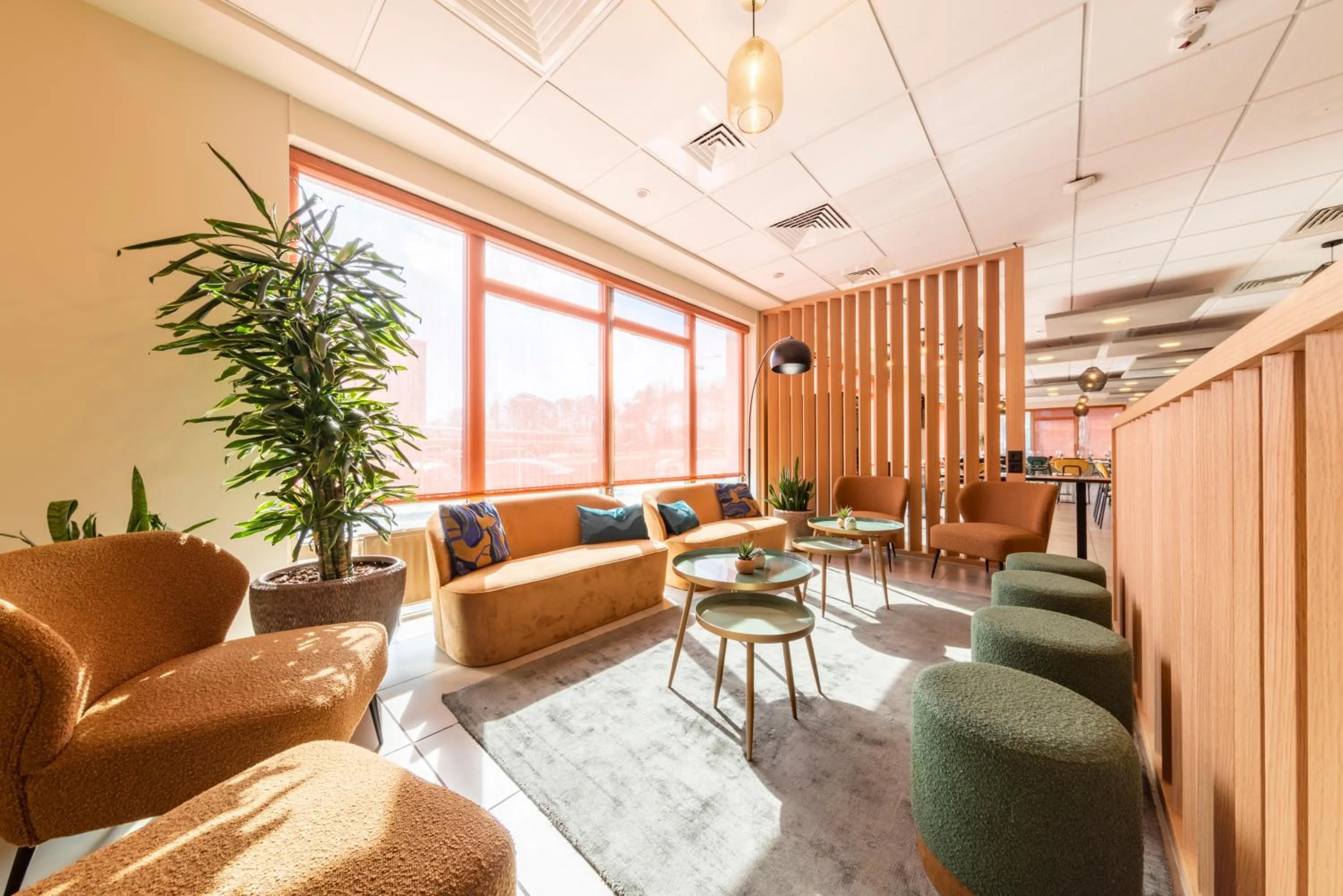 Lounge or bar in Mandarina Hotel Luxembourg Airport