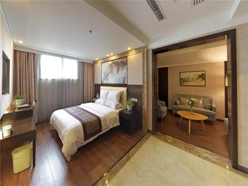 Bed in GreenTree Inn JiangSu Changzhou Dinosaur Park Global Harbor Express Hotel
