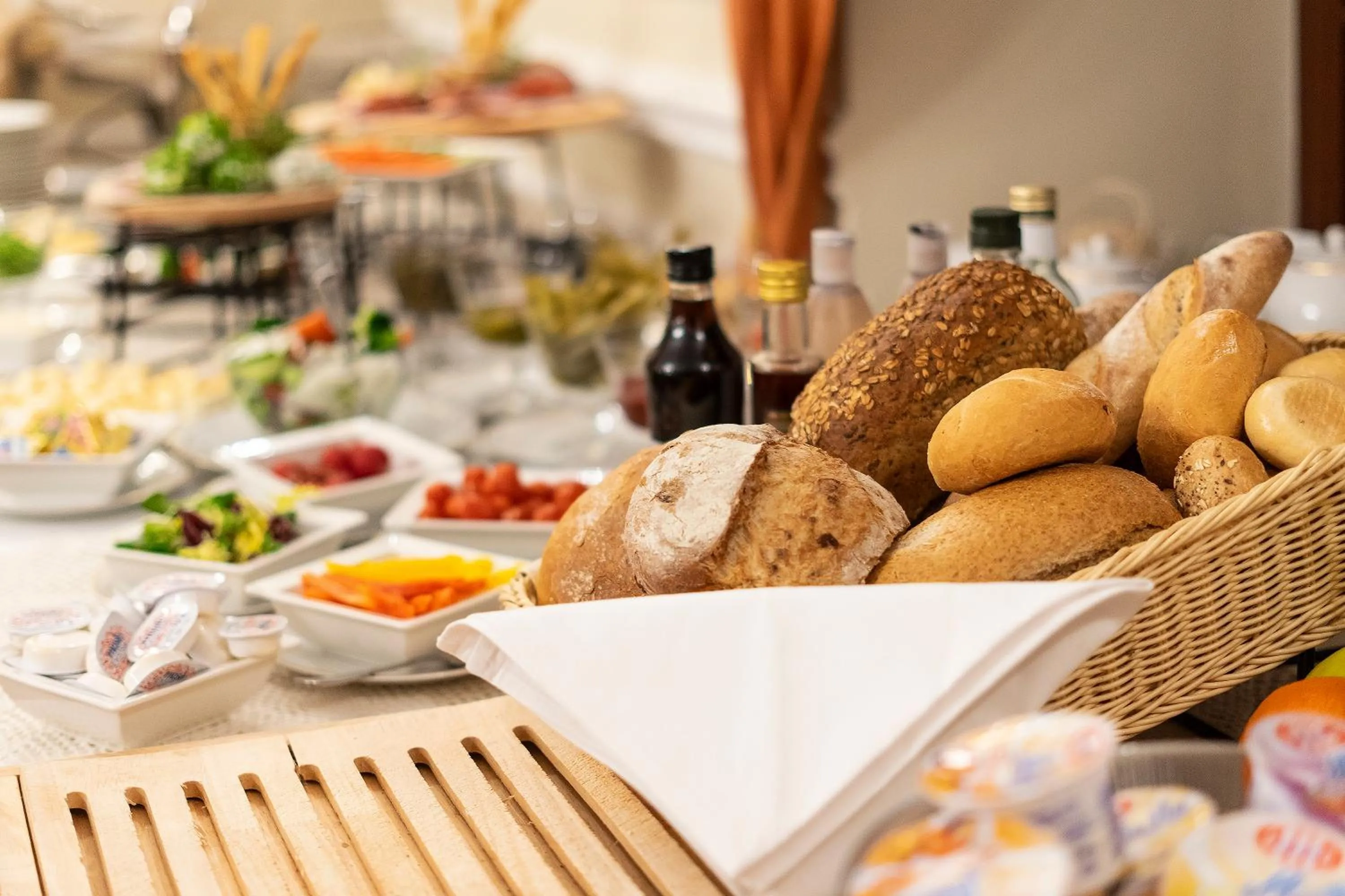 Restaurant/places to eat in Rezydencja Dwór Polski