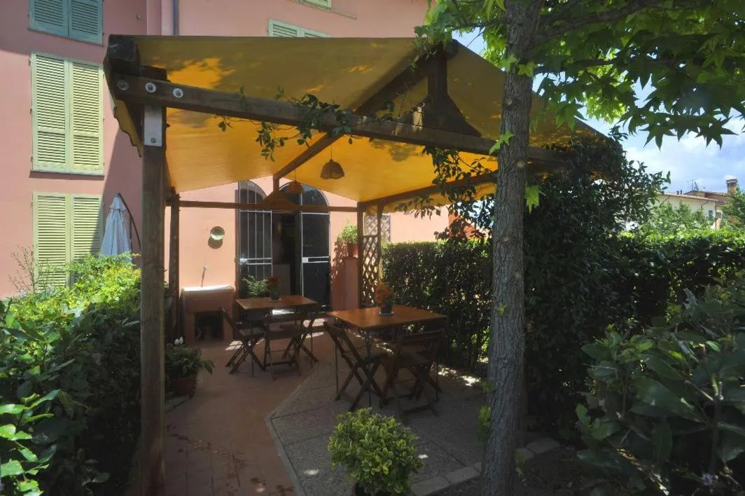 Garden in Alfieri Bed & Breakfast