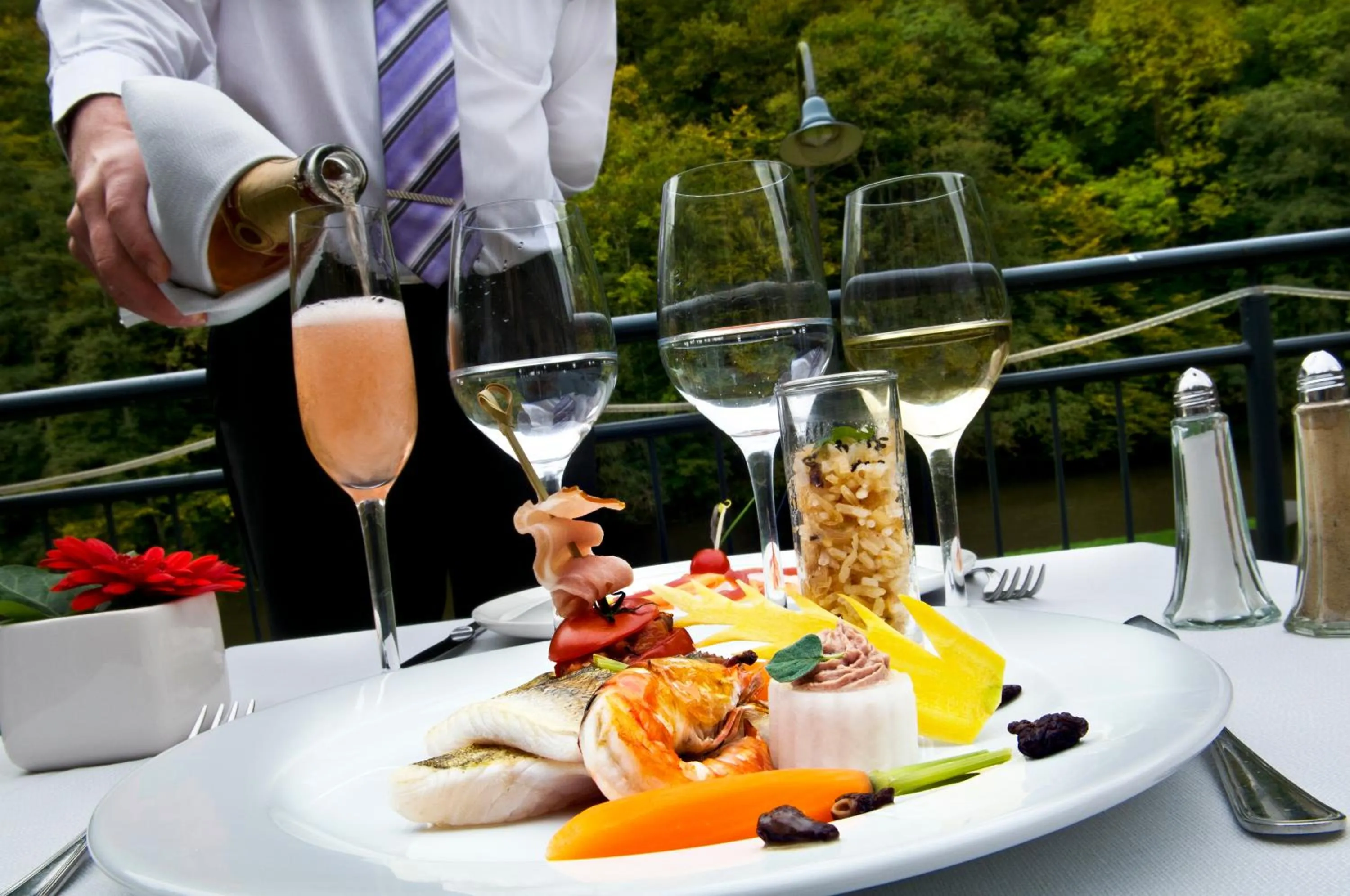 Food in Cocoon Hotel Belair