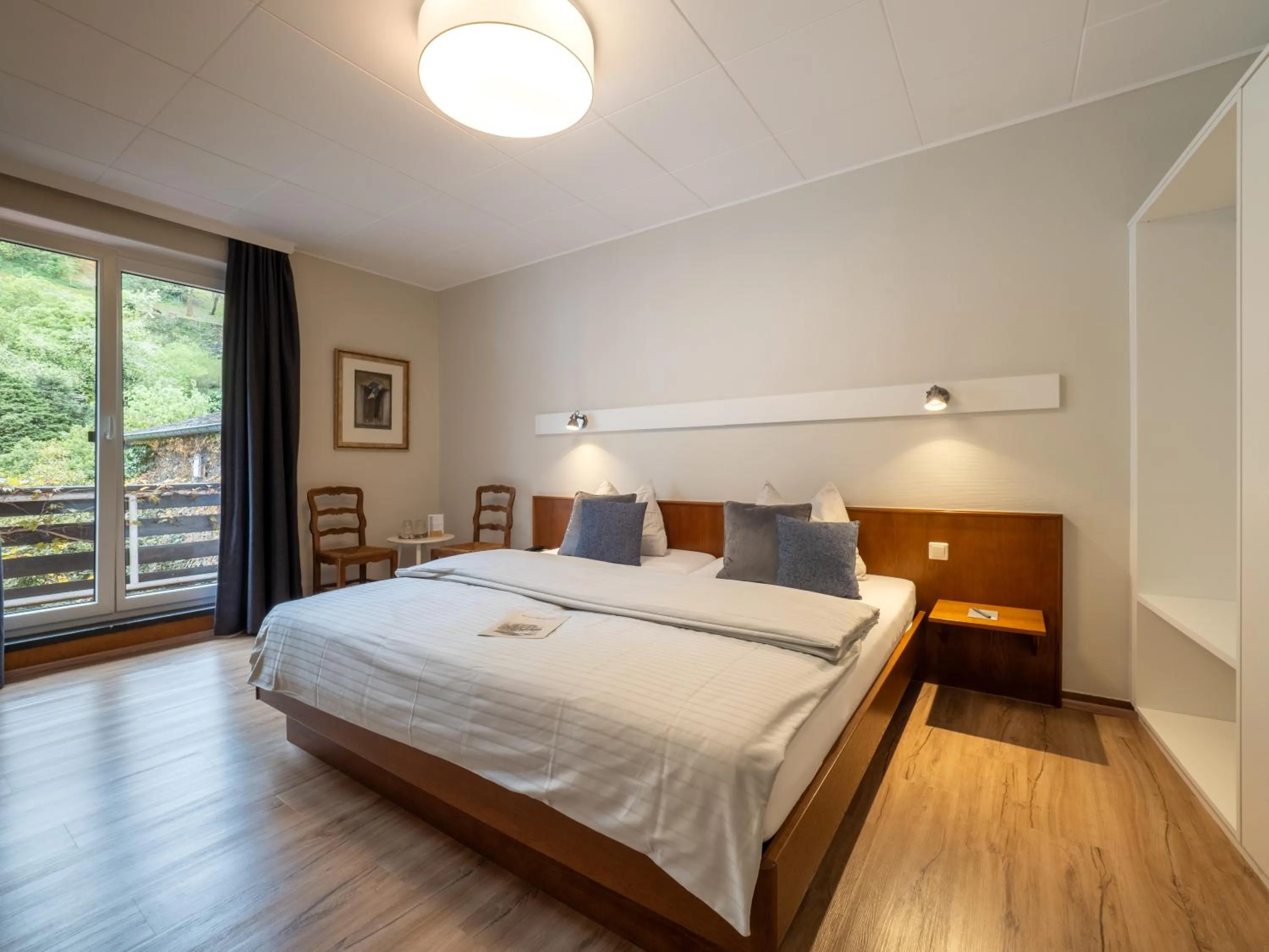 Photo of the whole room, Bed in Hotel Heintz