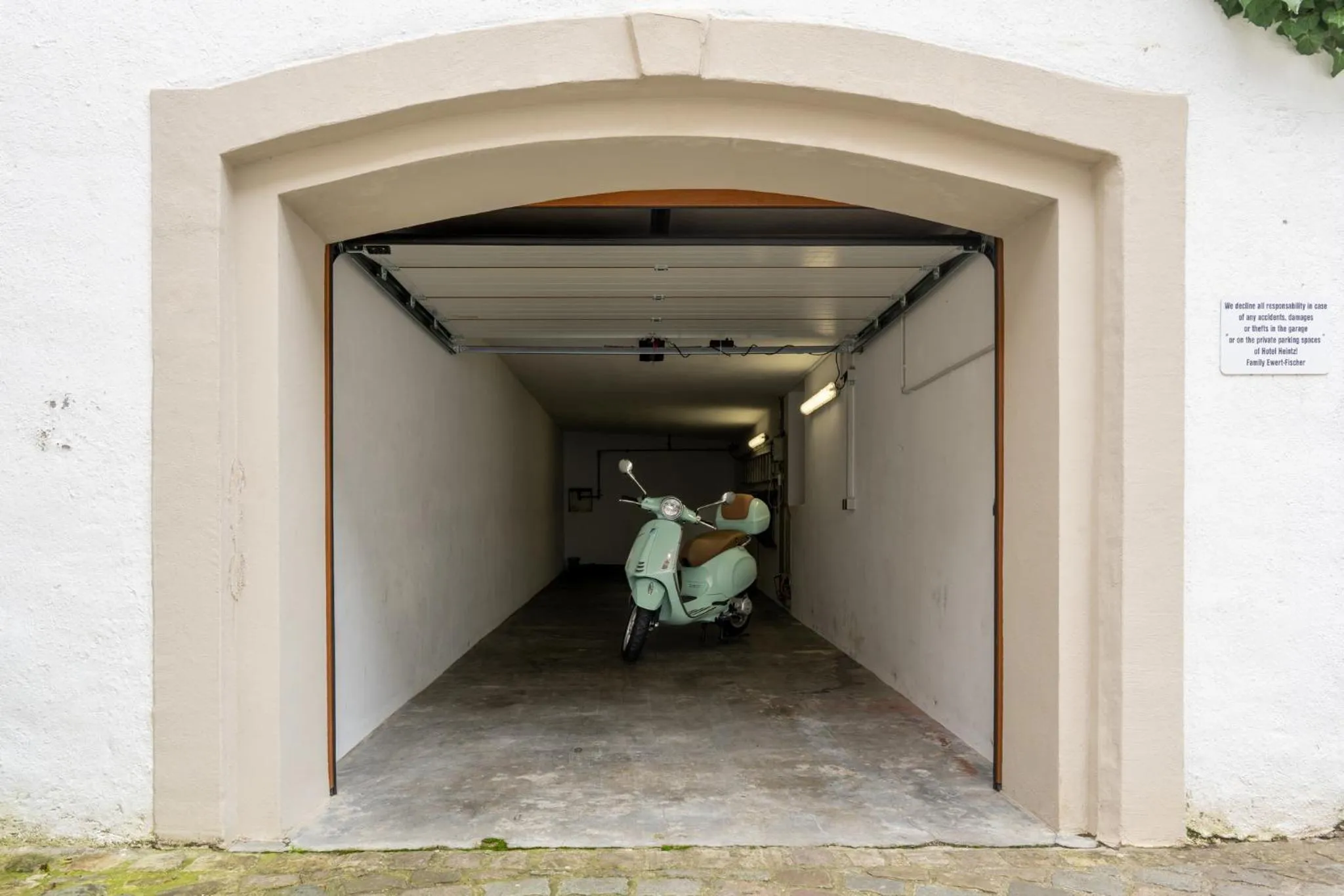 Parking in Hotel Heintz