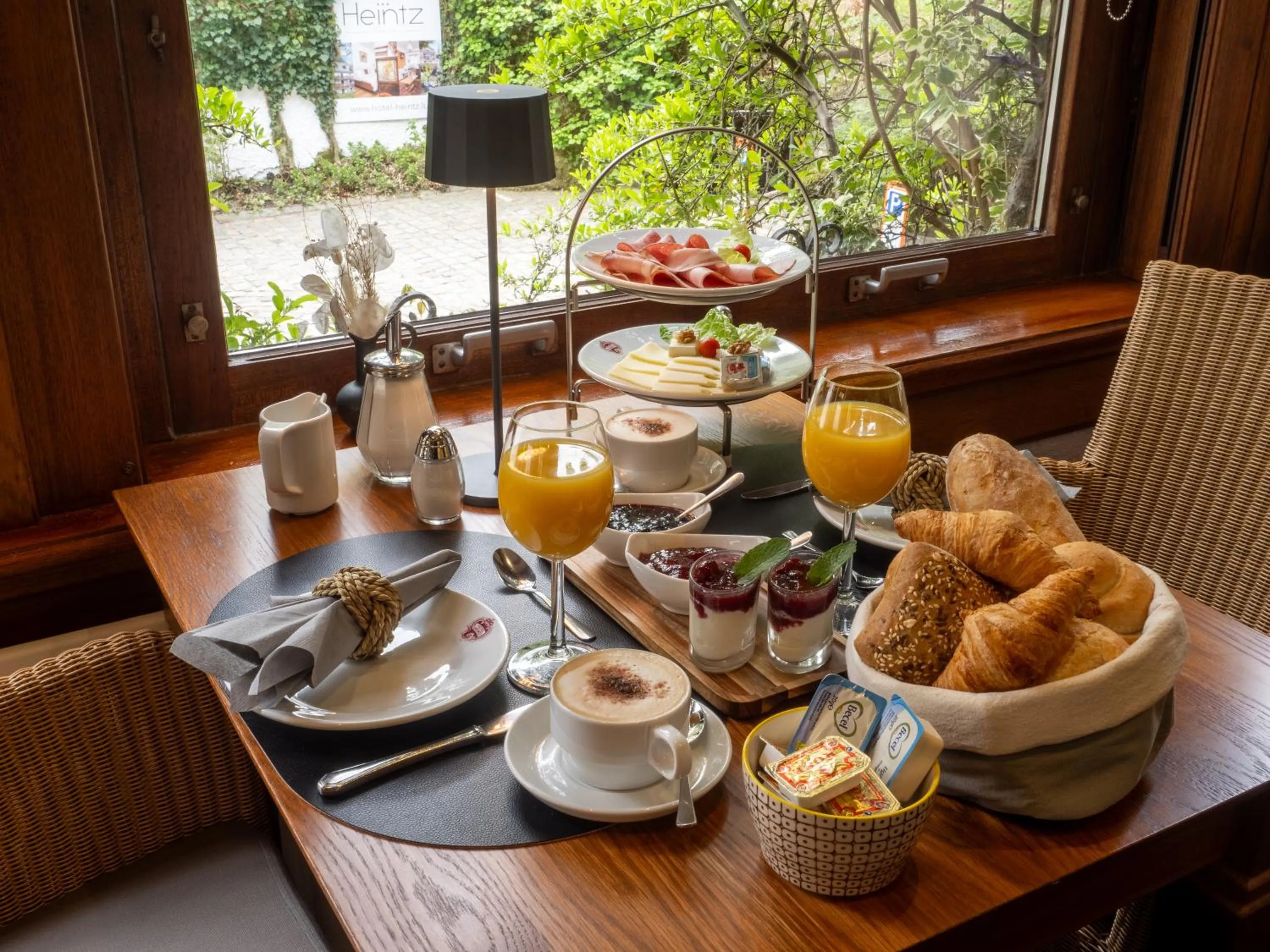 Continental breakfast in Hotel Heintz