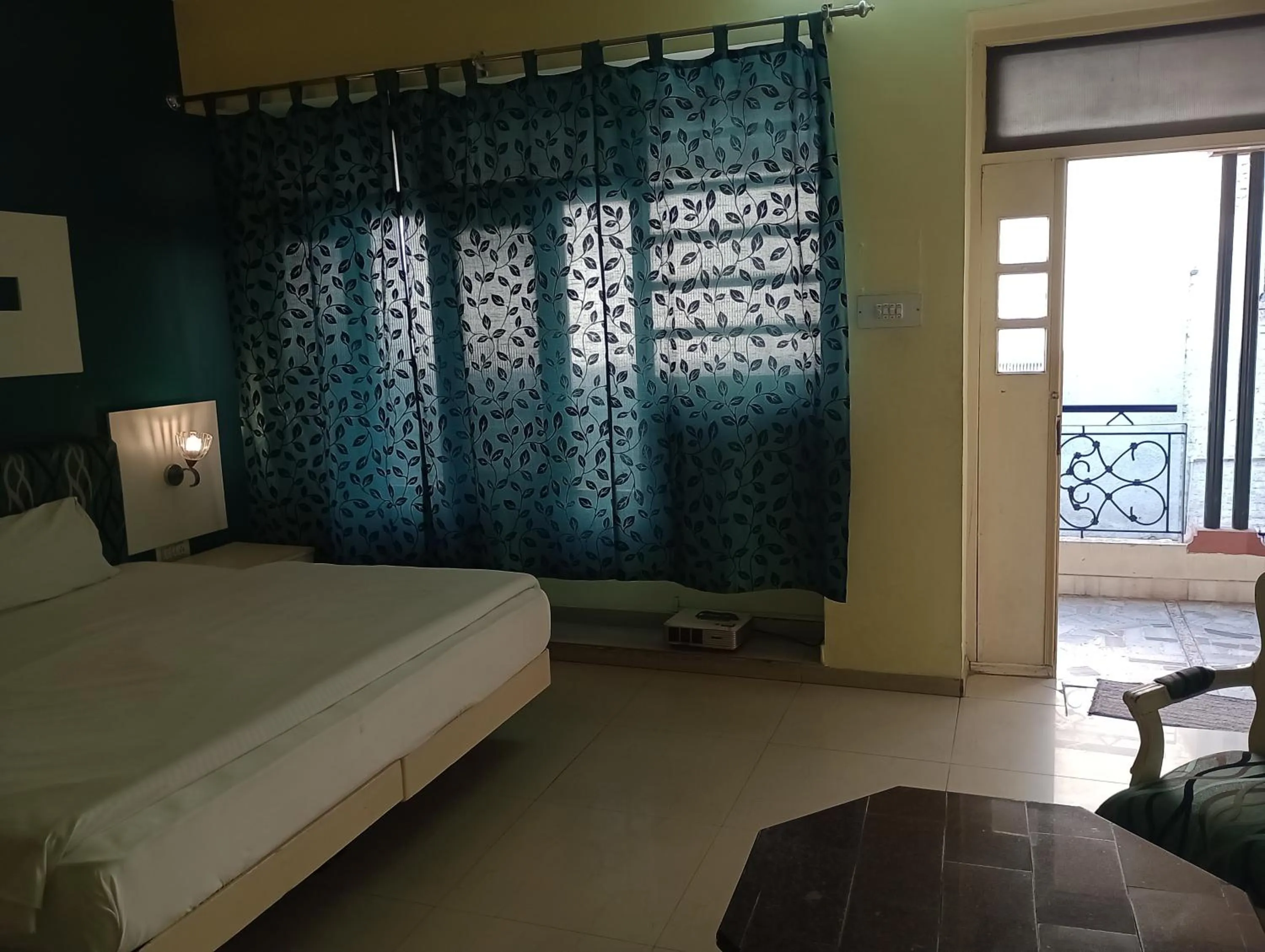 Bedroom, Bed in Hotel Airlines