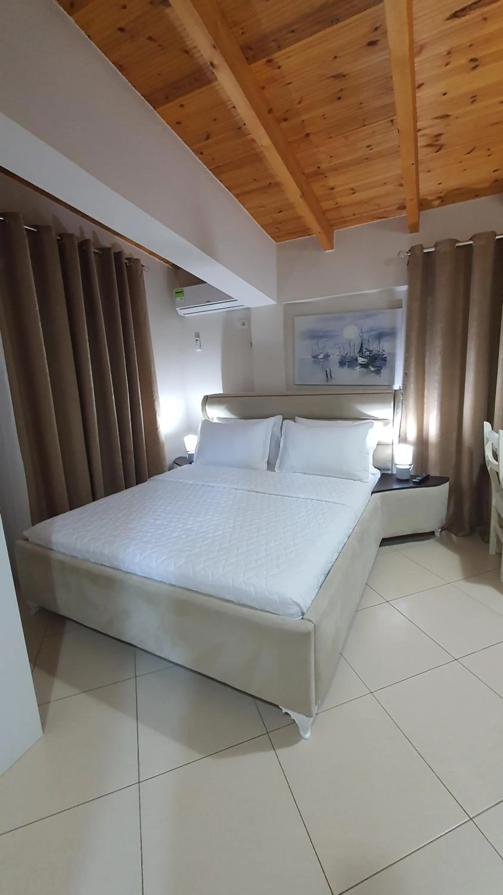 Bed in Hotel Vila Alvin & Apartments