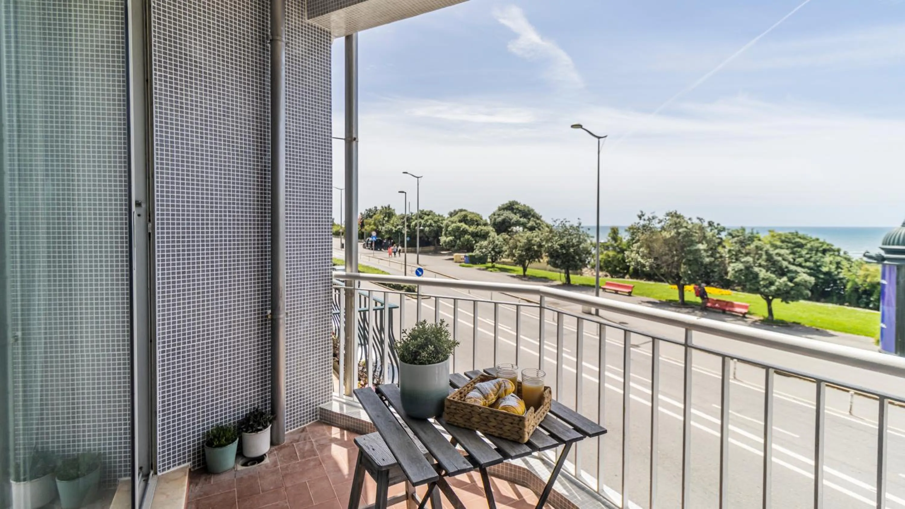 LovelyStay - Porto Beach Apartment