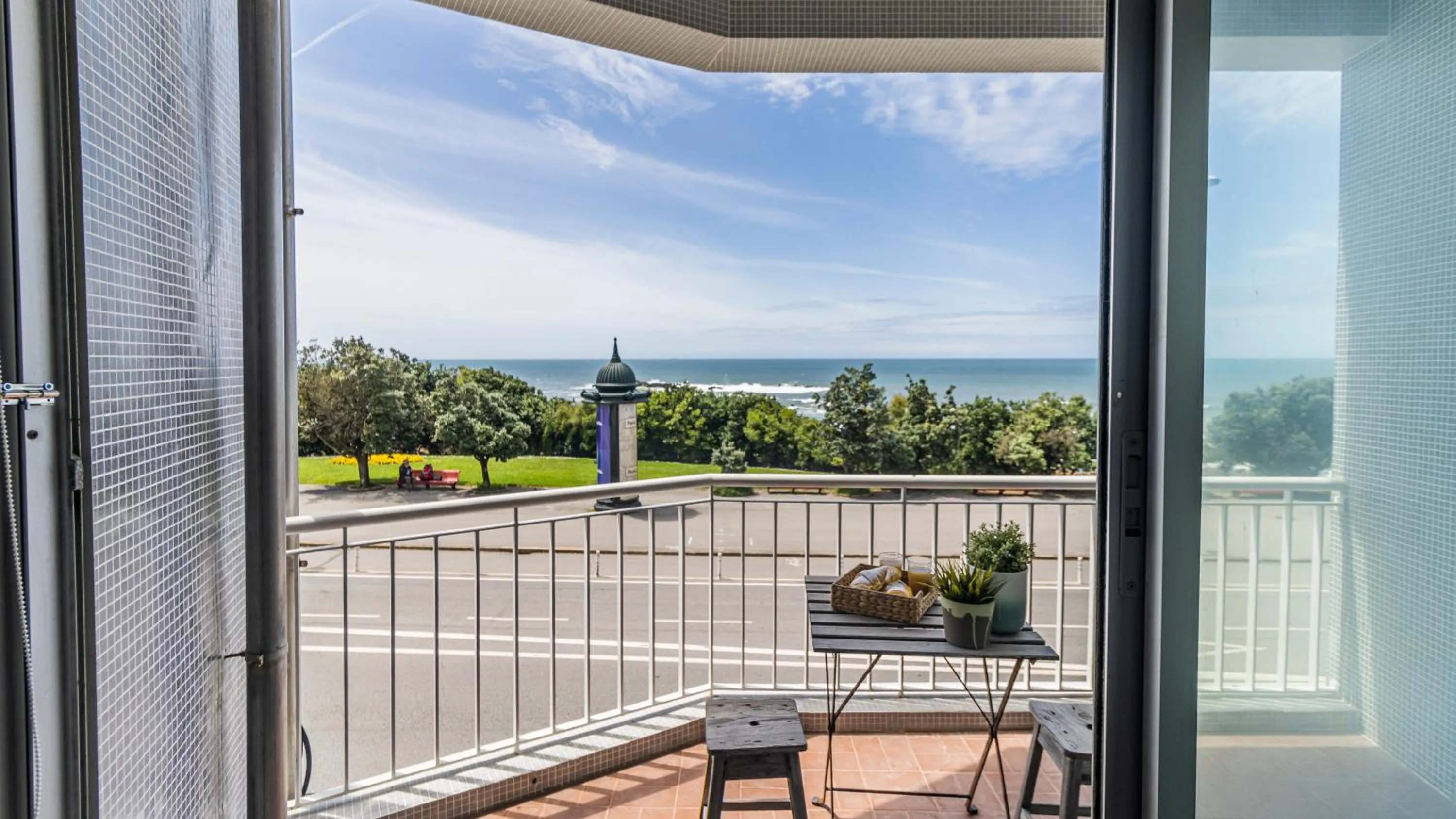 LovelyStay - Porto Beach Apartment