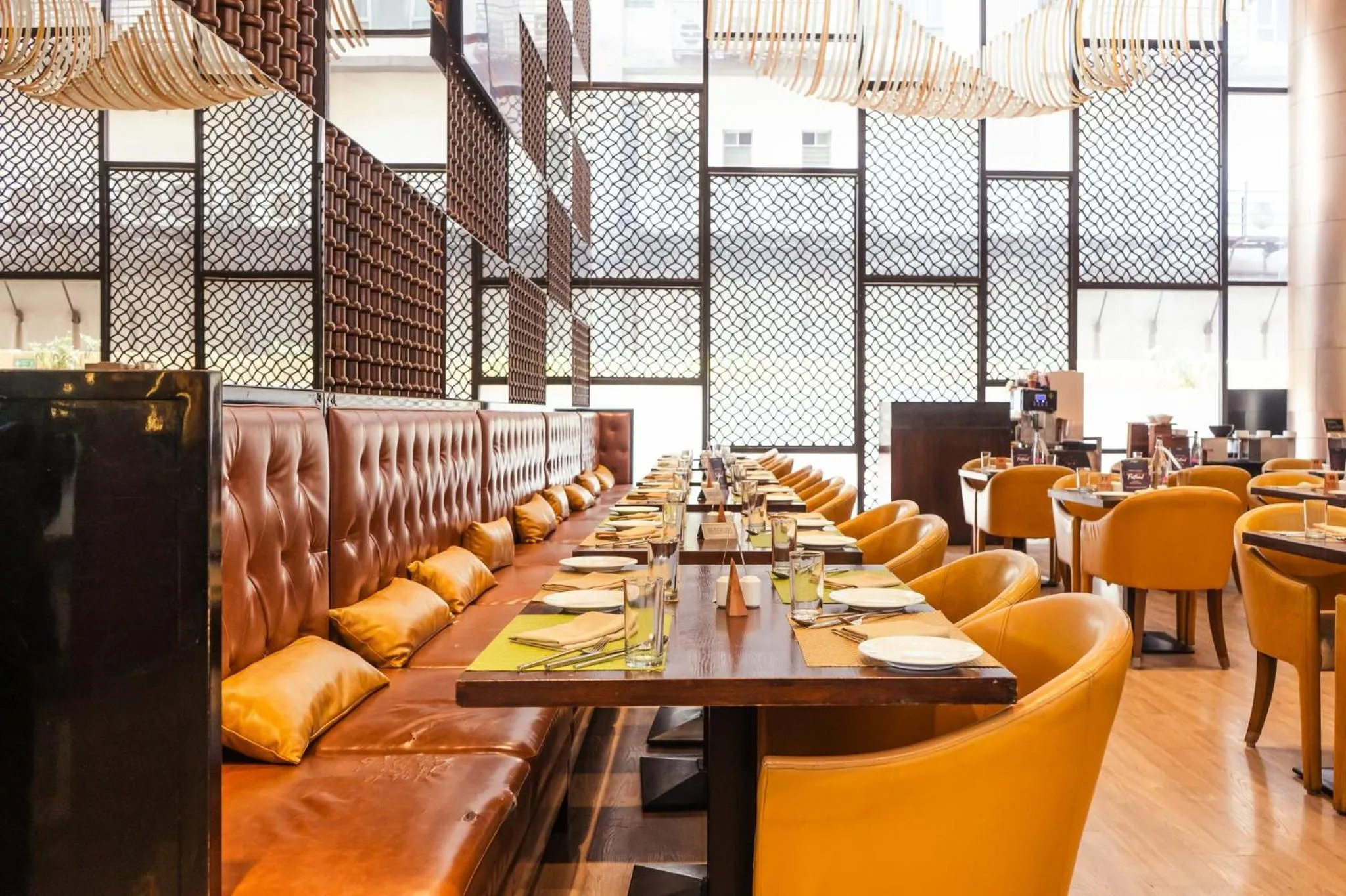 Restaurant/places to eat in Holiday Inn Kolkata Airport by IHG