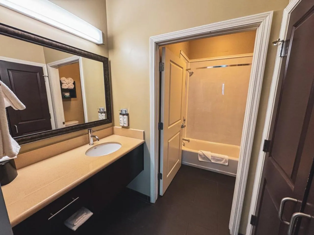 Bathroom in Staybridge Suites Marquette by IHG