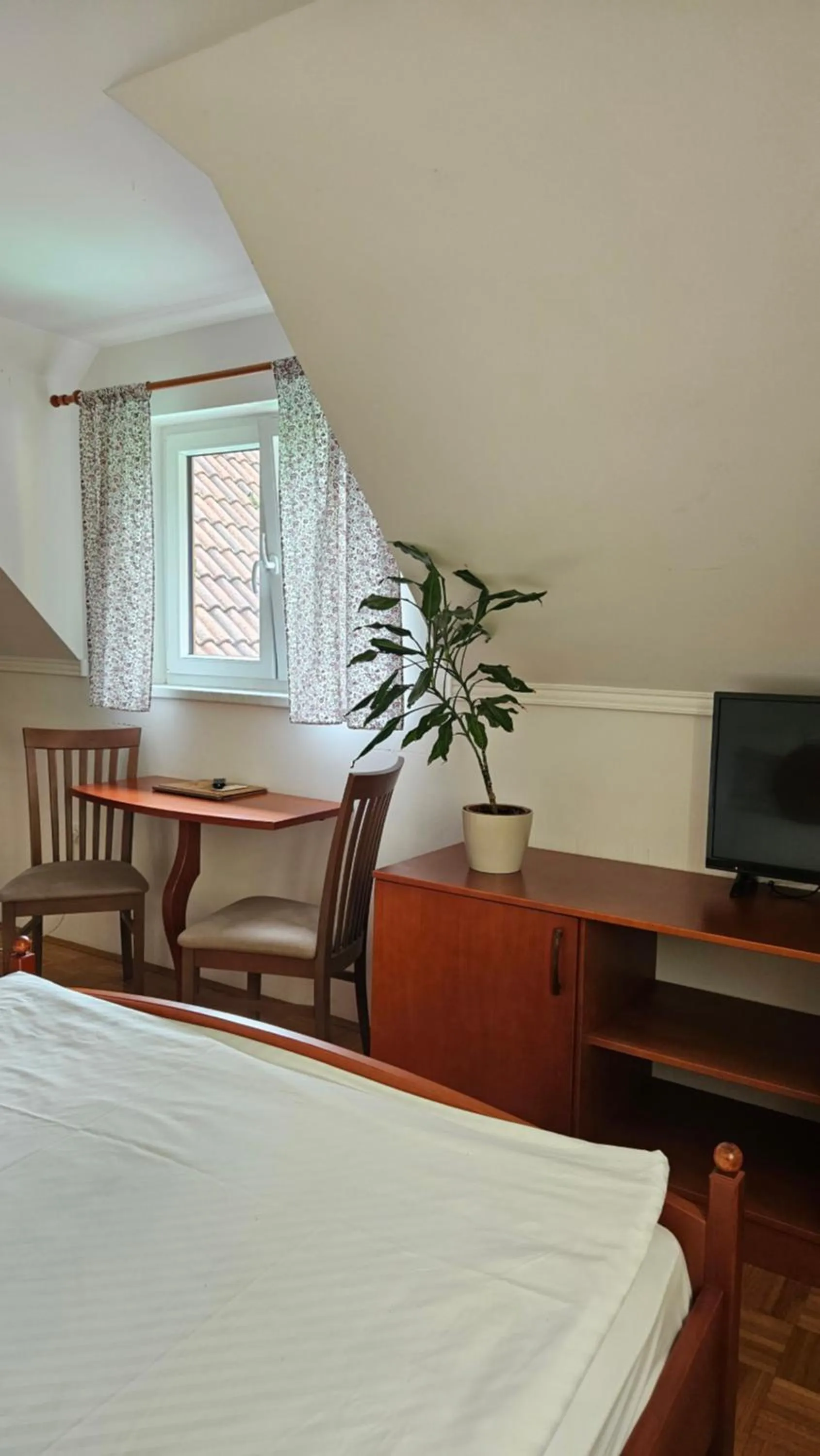 Bed in Guest House Pod Grebenom