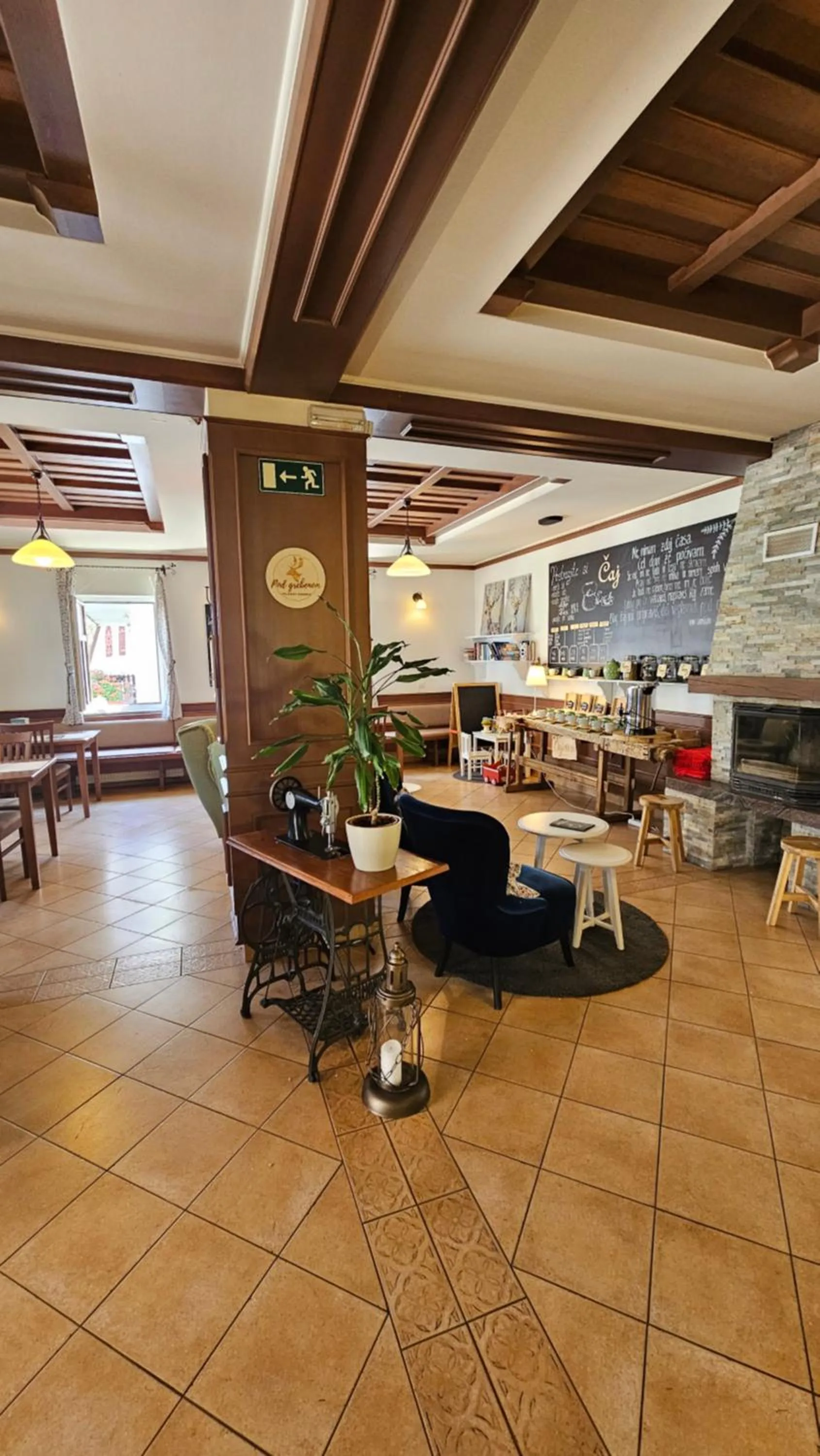 Guest House Pod Grebenom