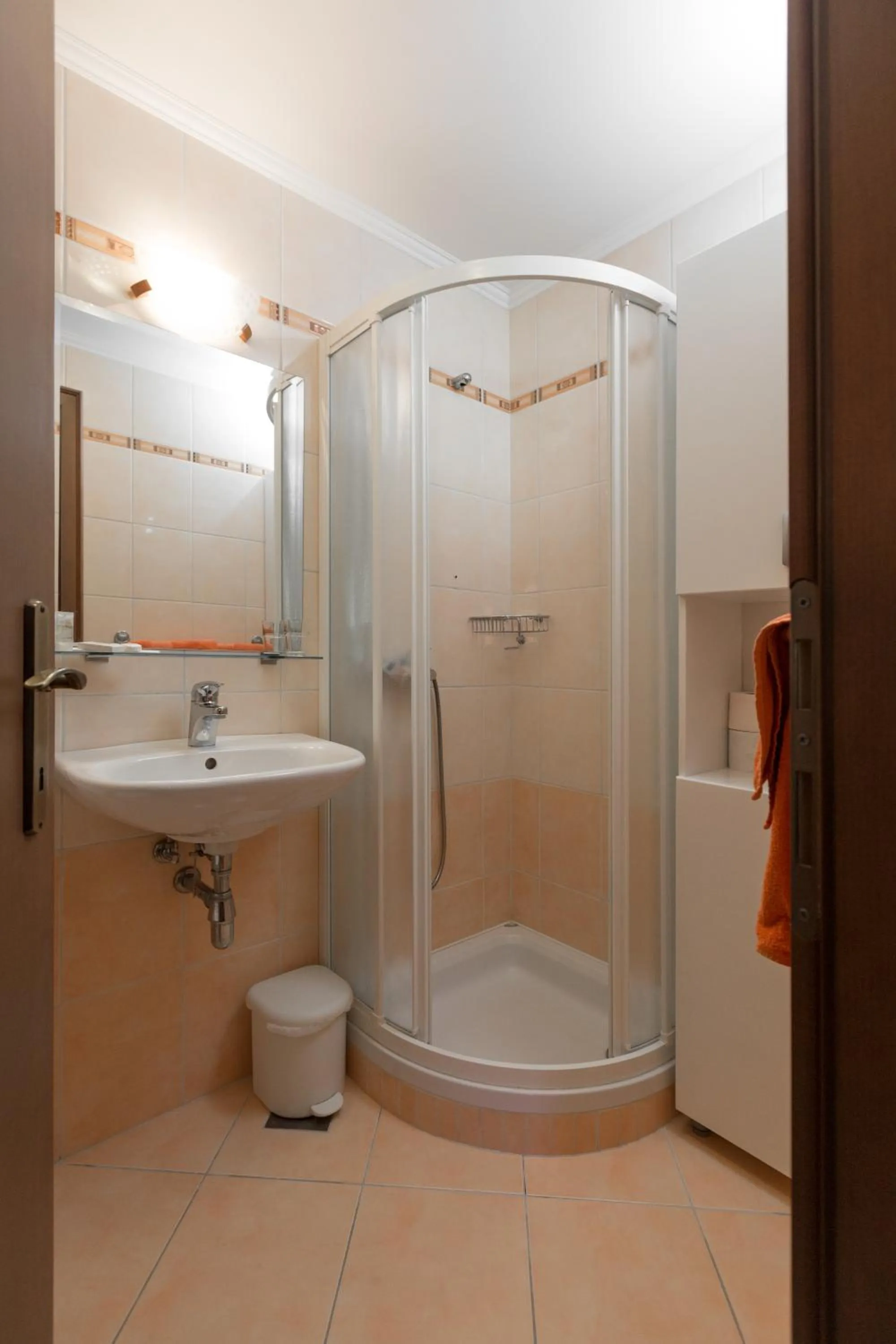 Bathroom in Guest House Pod Grebenom