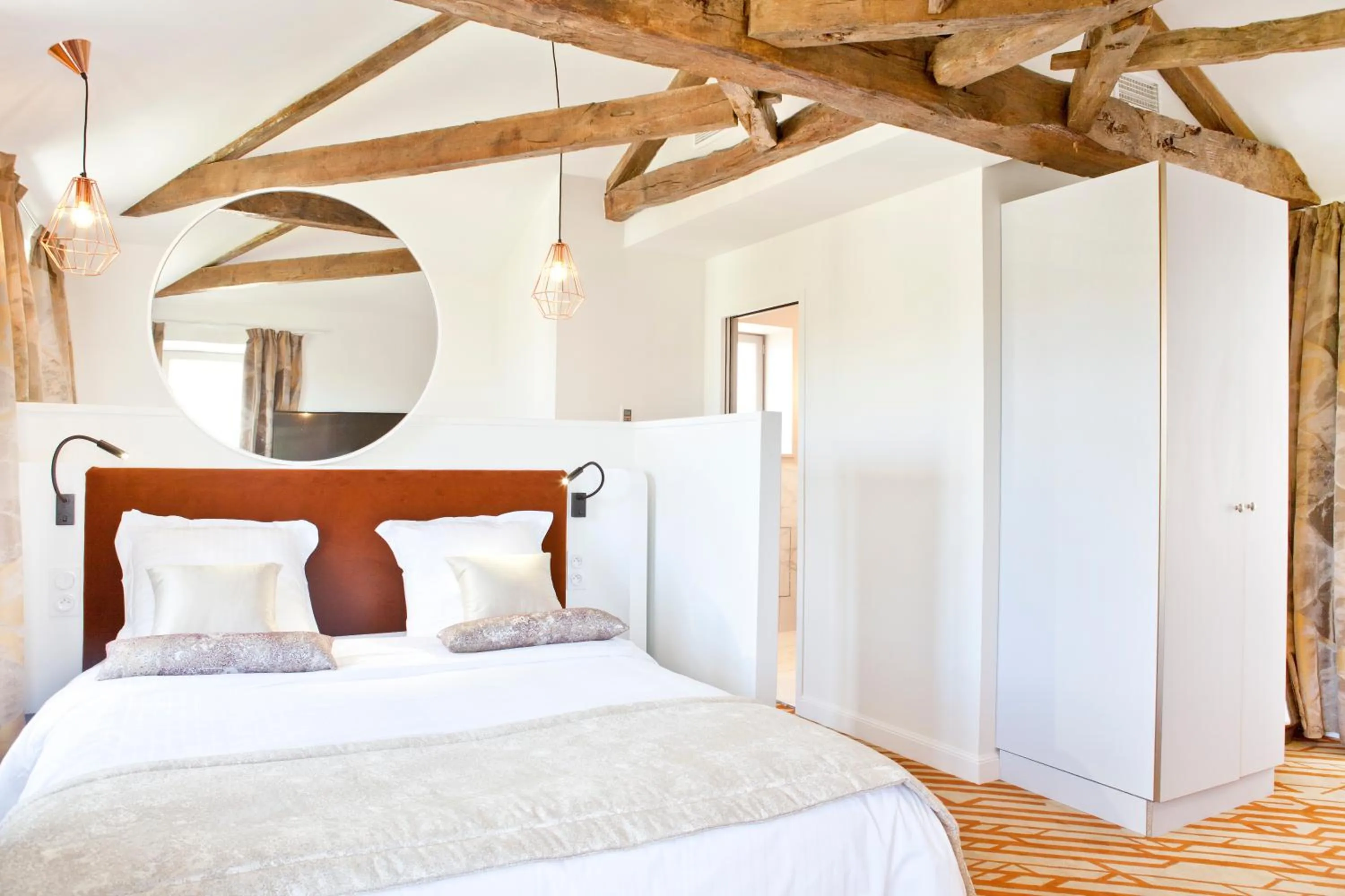 Bedroom, Bed in Hotel Le Saint Gelais