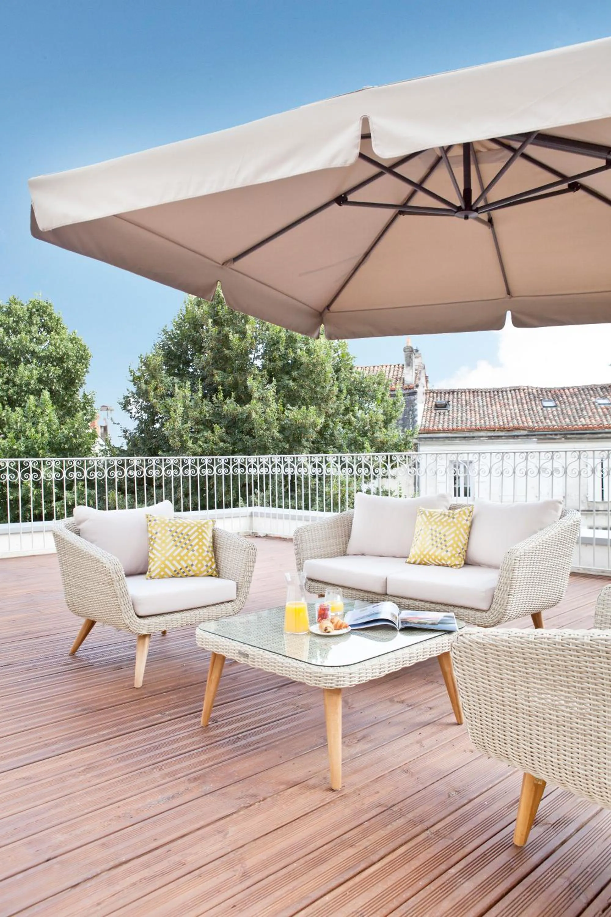 Bedroom in Hotel Le Saint Gelais