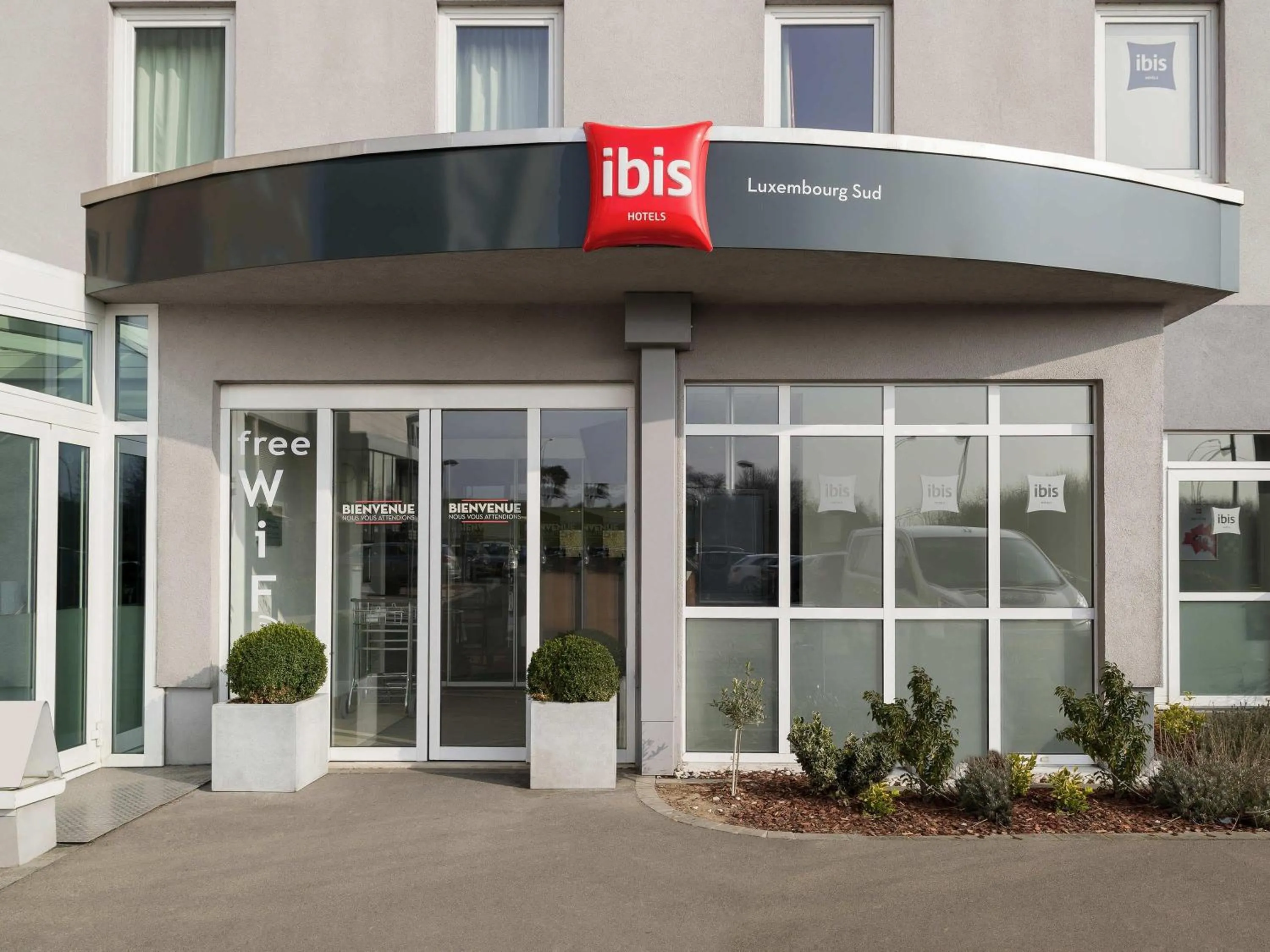 Property building in ibis Luxembourg Sud