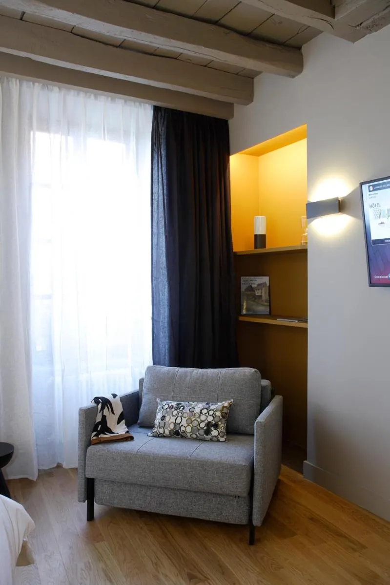 TV and multimedia in Les Maisons du Pont - Charme & Caractère