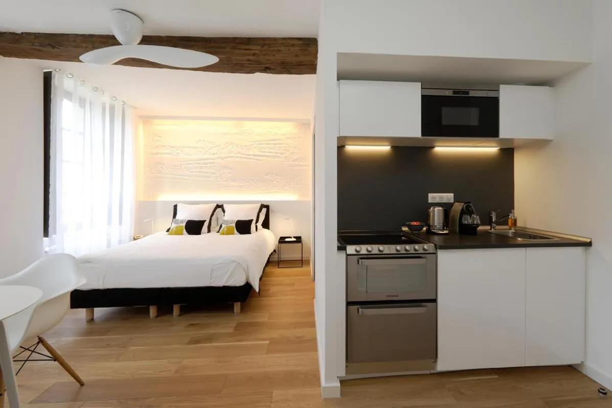 Bed in Les Maisons du Pont - Charme & Caractère