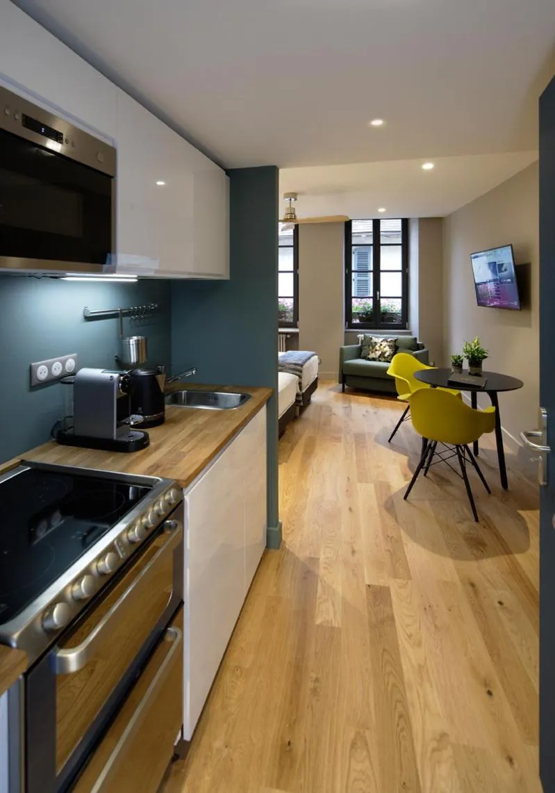 Les Maisons du Pont - Charme & Caractère