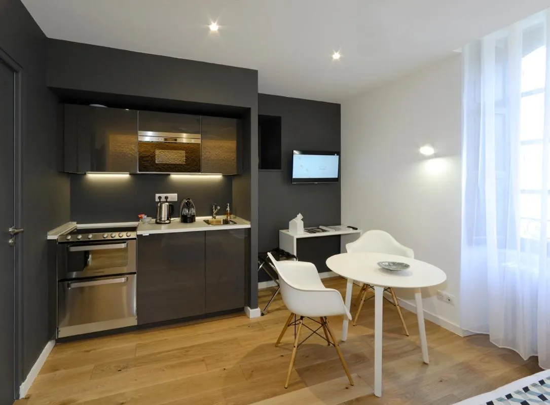 Kitchen or kitchenette in Les Maisons du Pont - Charme & Caractère