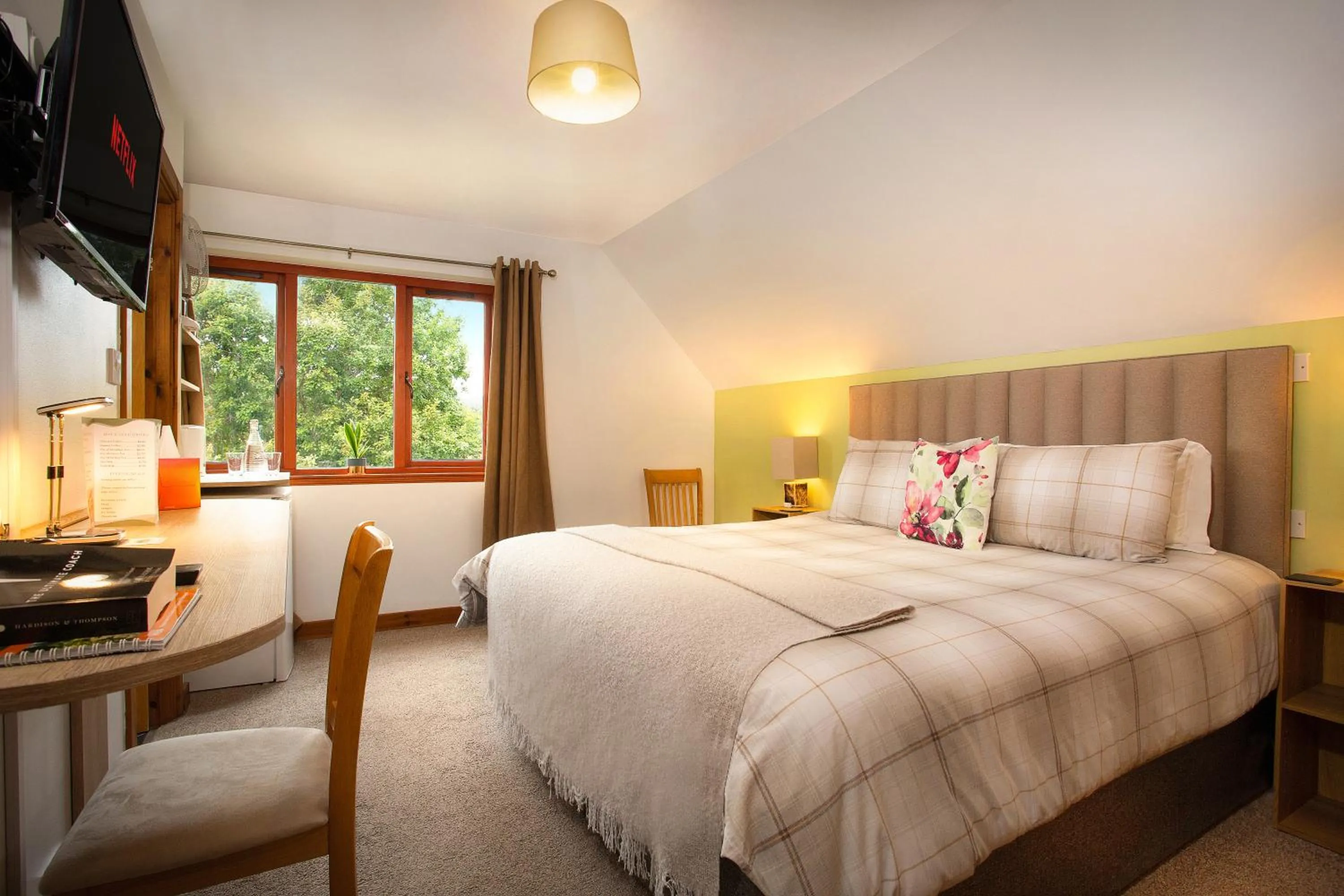 Bed in Beechwood Lodge