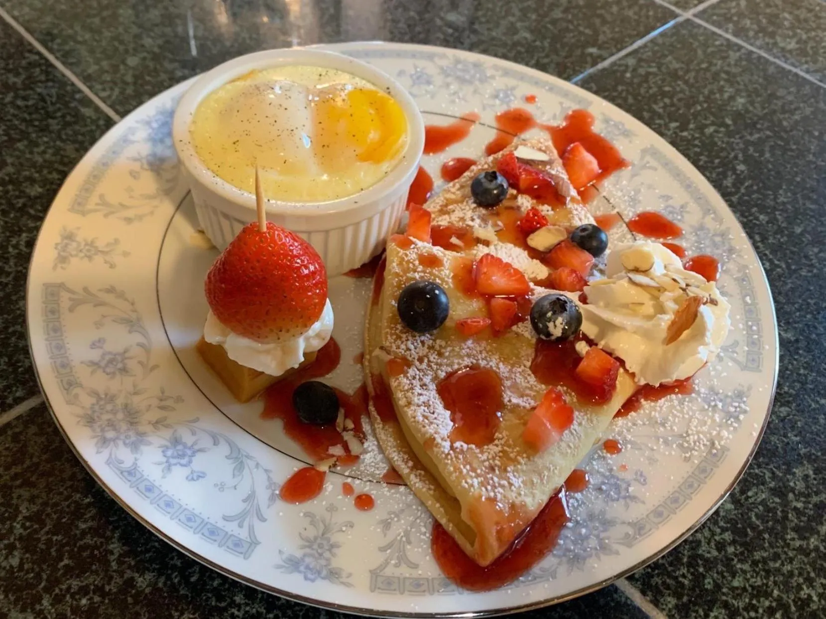 Breakfast in Peace & Plenty Inn Bed and Breakfast Downtown St Augustine-Adults Only