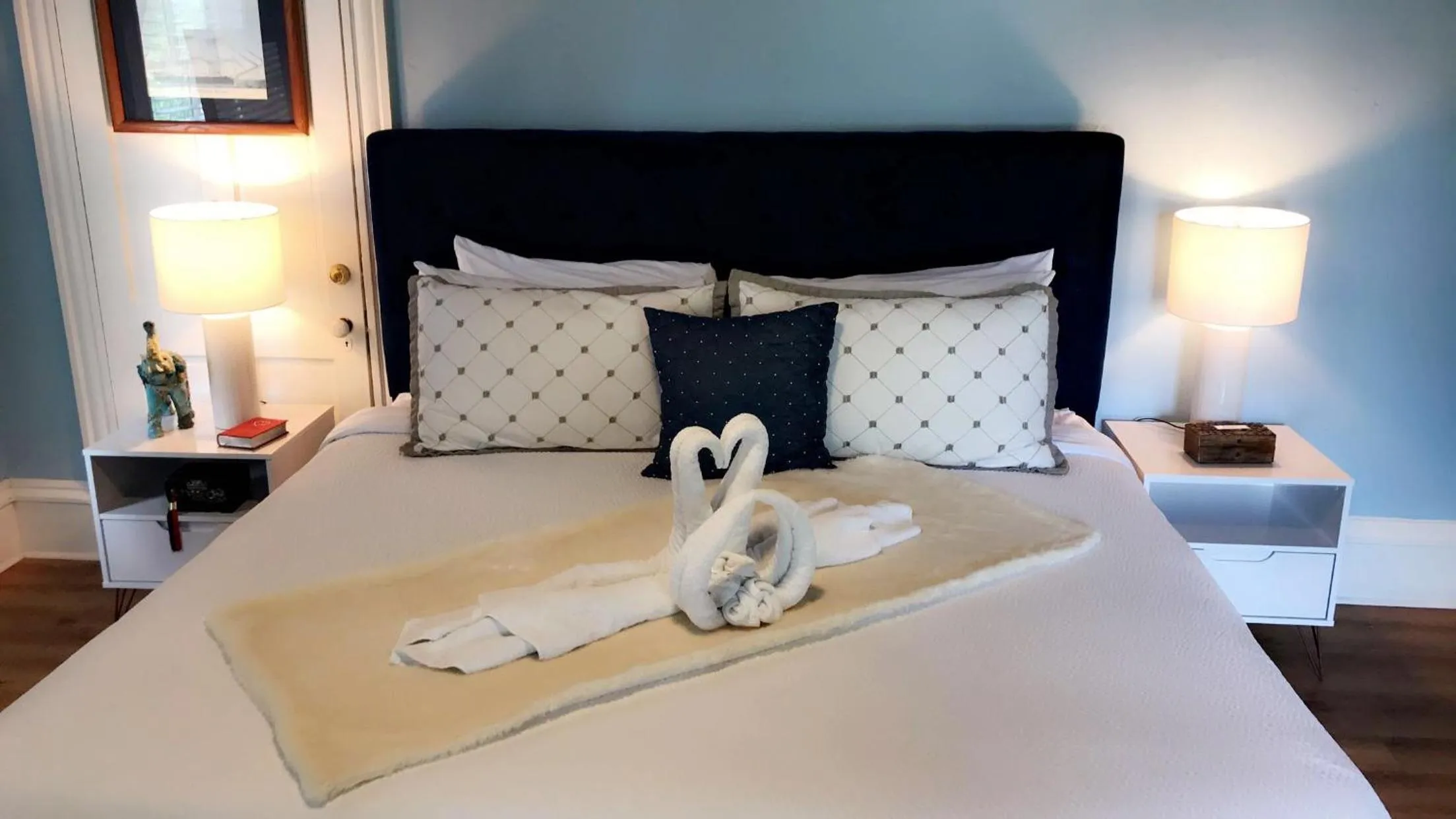 Bed in Peace & Plenty Inn Bed and Breakfast Downtown St Augustine-Adults Only