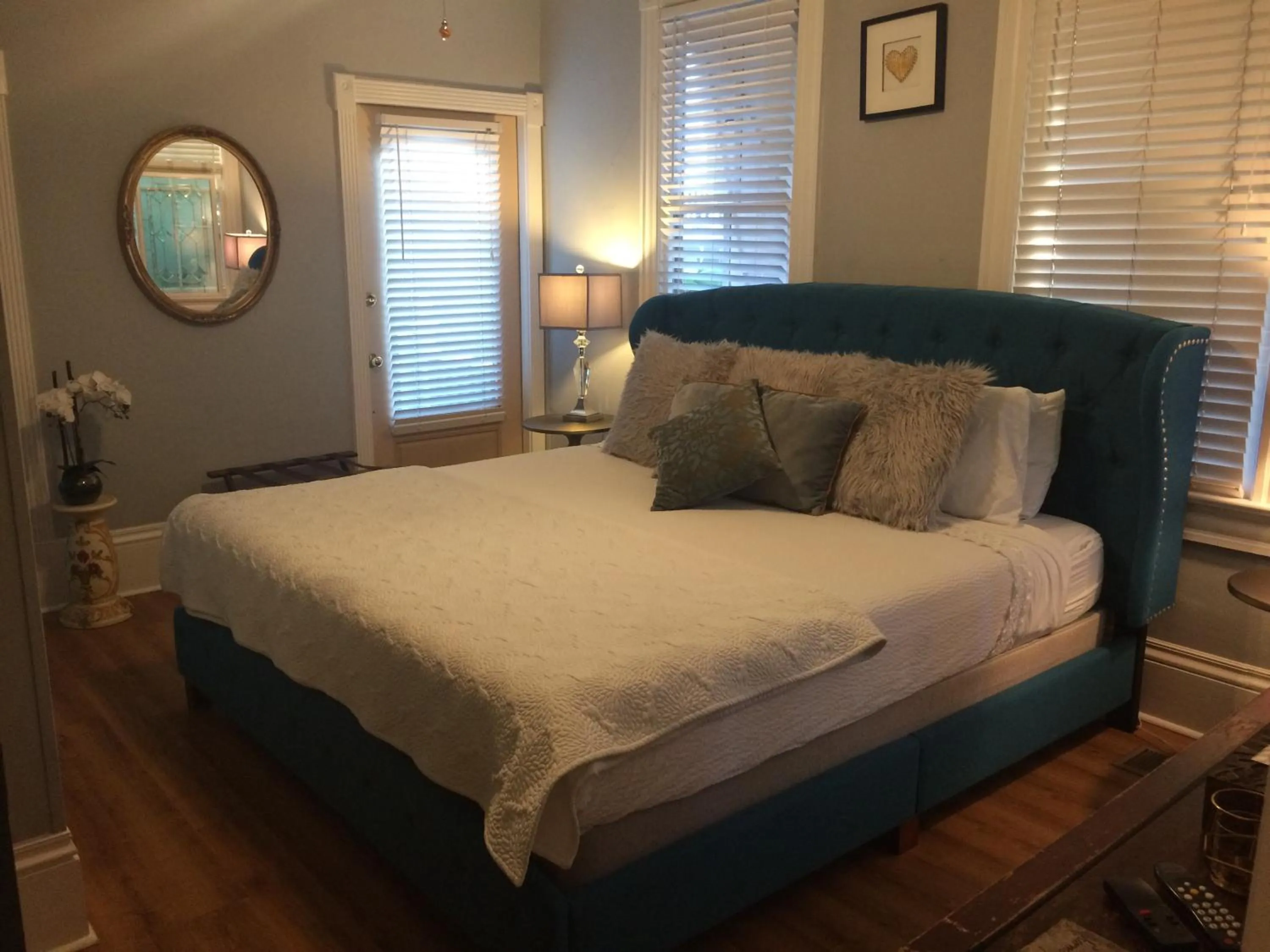 Bed in Peace & Plenty Inn Bed and Breakfast Downtown St Augustine-Adults Only