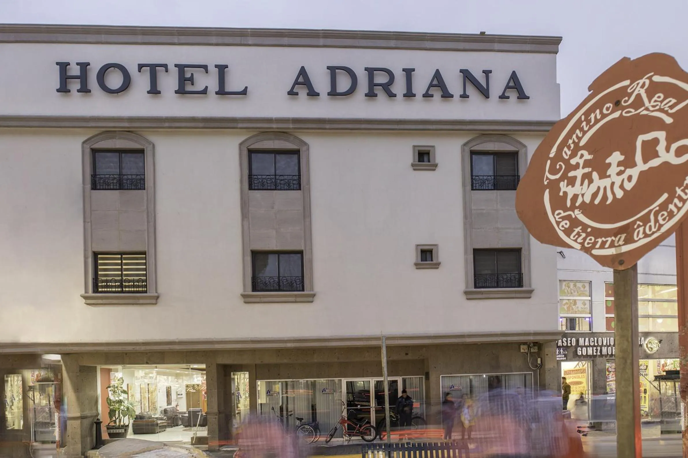 Hotel Adriana