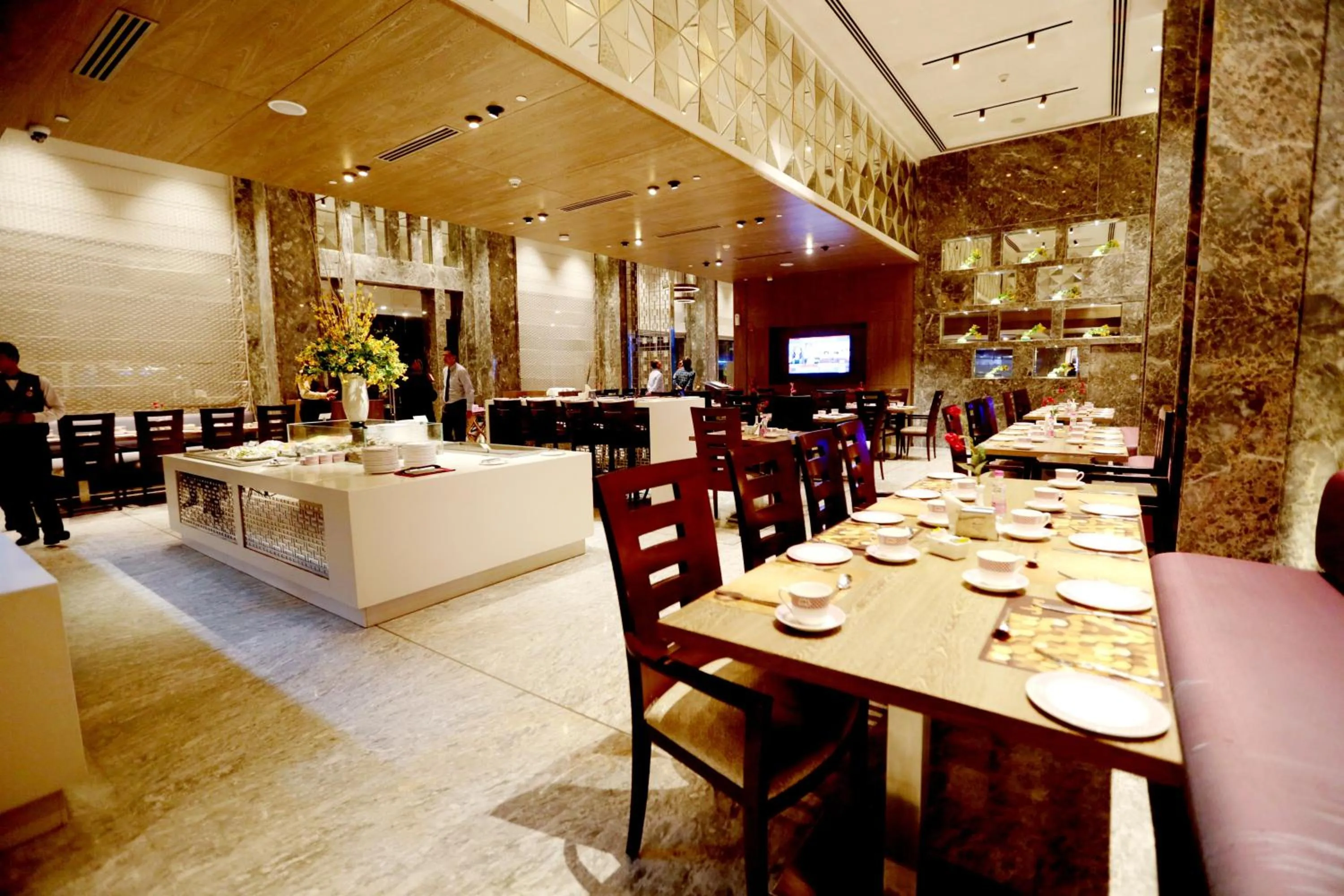 Meals in Hotel Madin