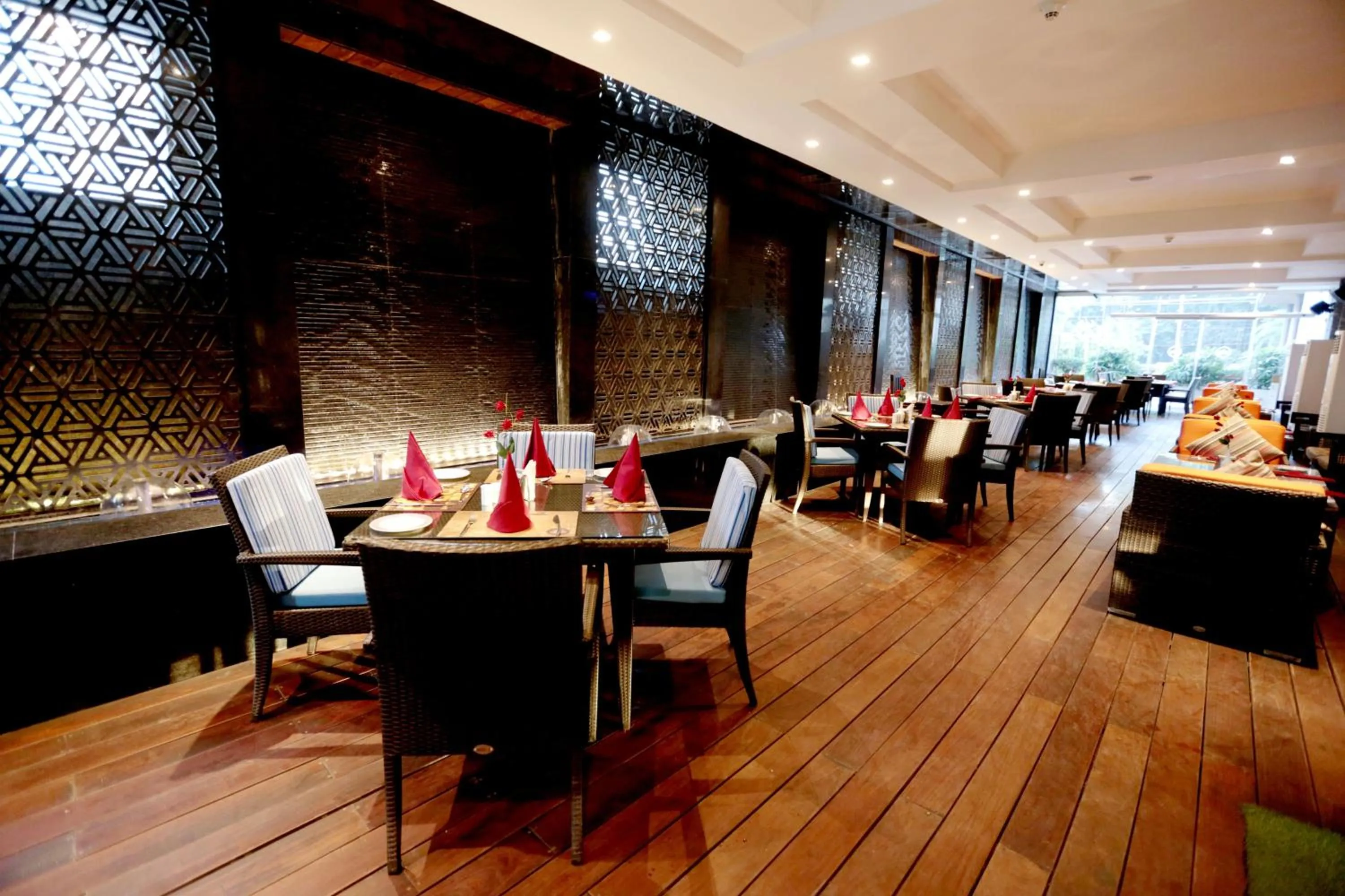 Food and drinks in Hotel Madin