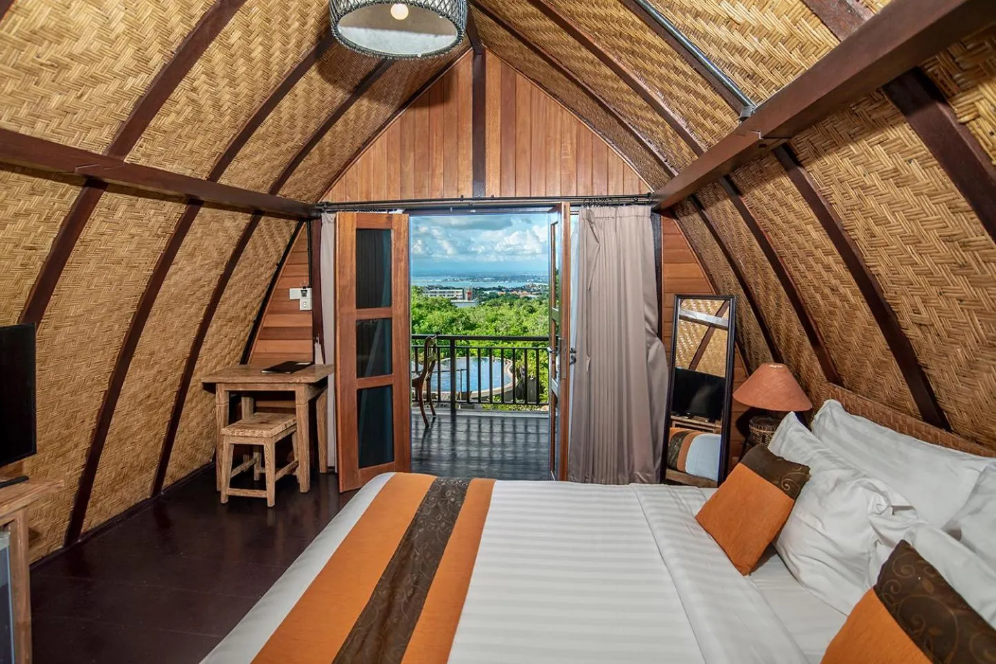 Photo of the whole room, Bed in The Kirana Ungasan