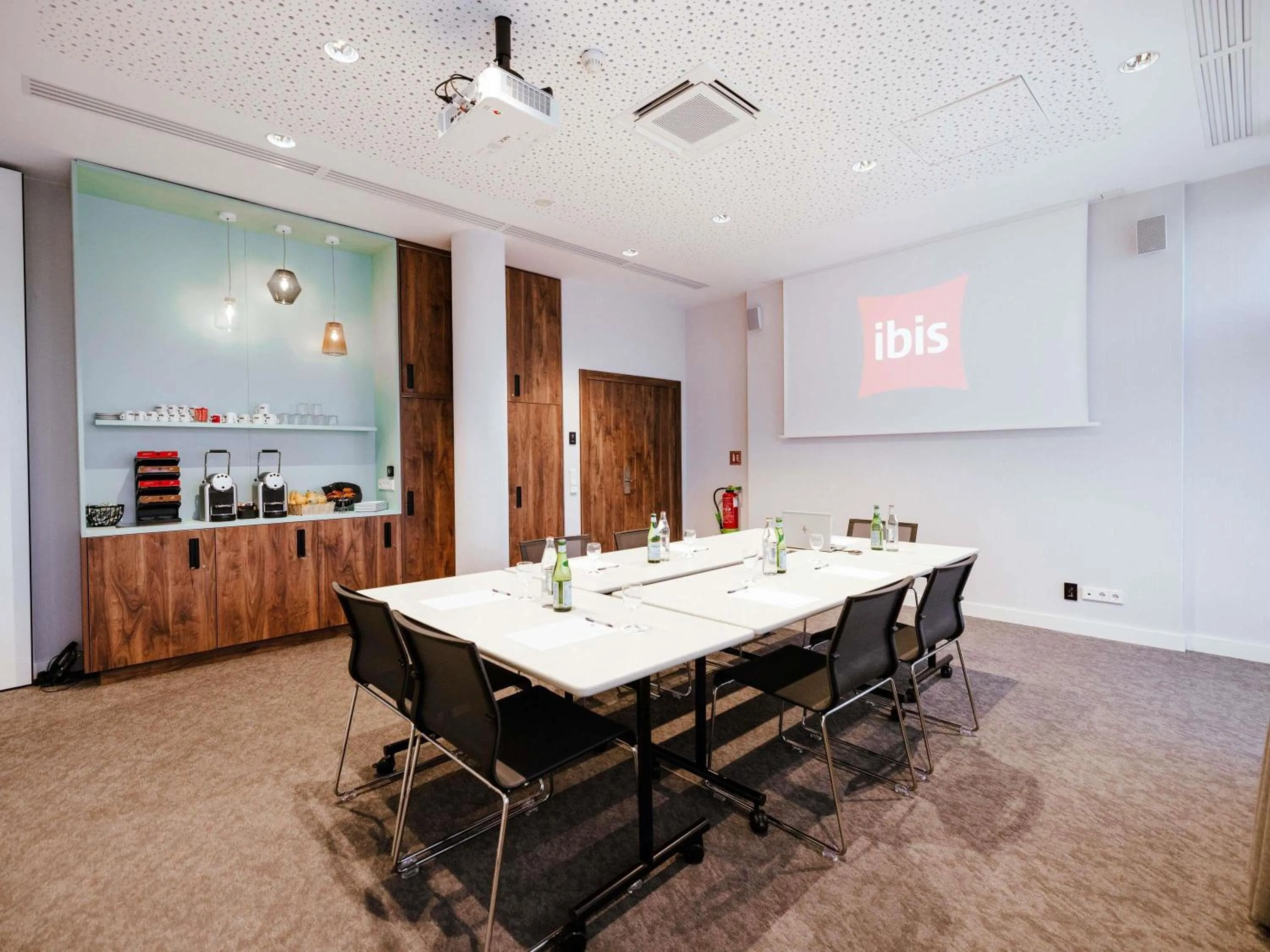Meeting/conference room in Ibis Luxembourg Airport