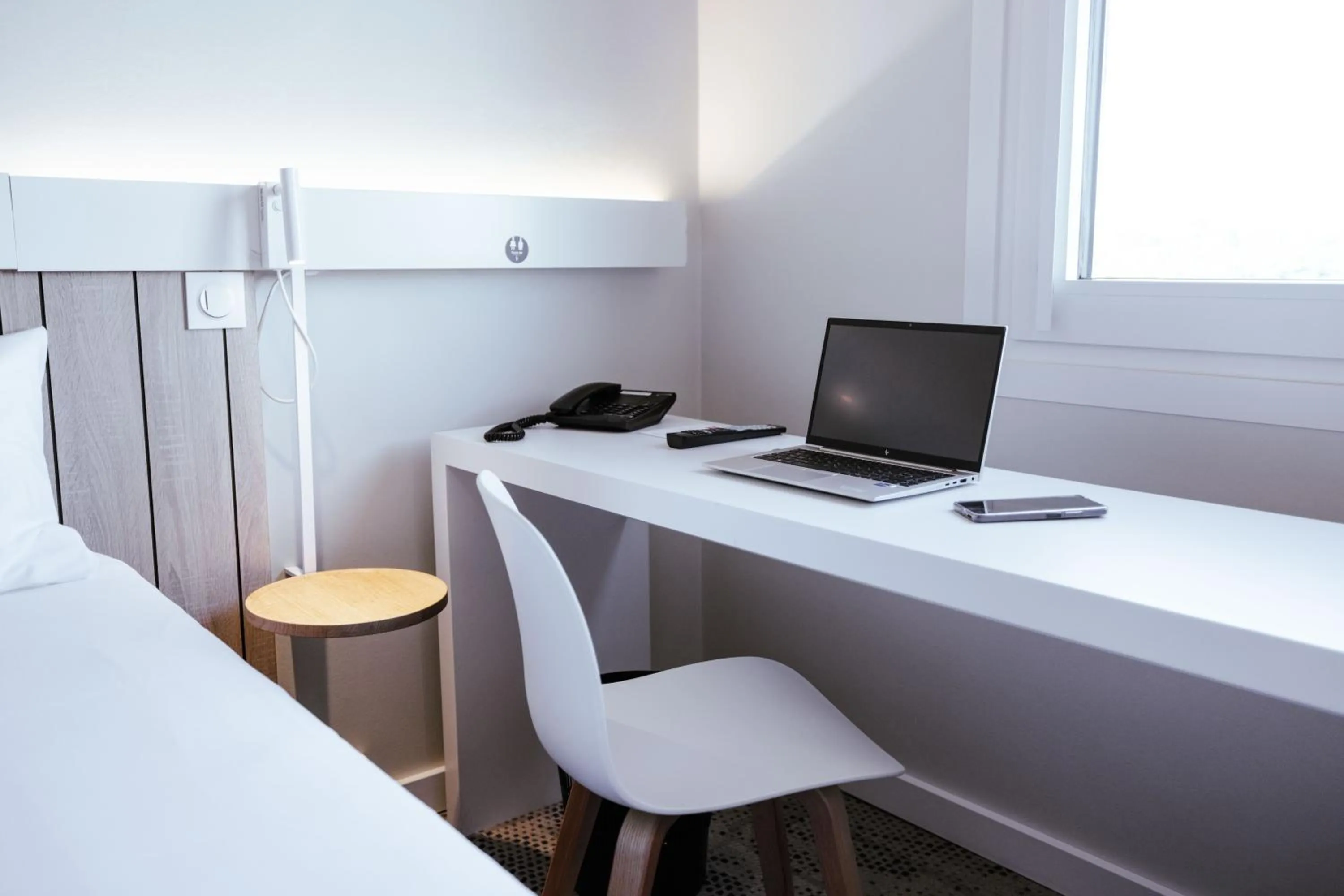 Seating area in Ibis Luxembourg Airport