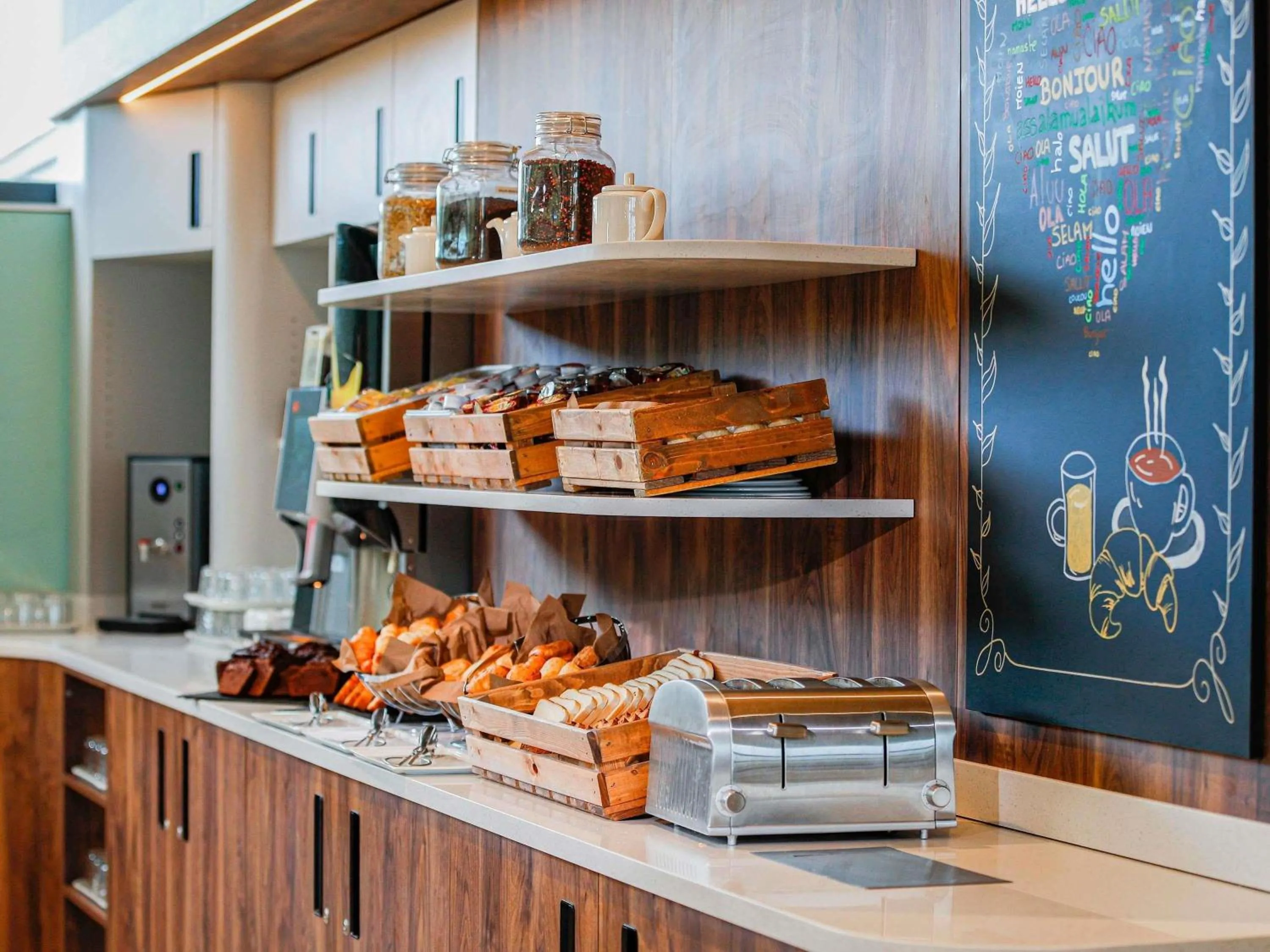 Breakfast in Ibis Luxembourg Airport