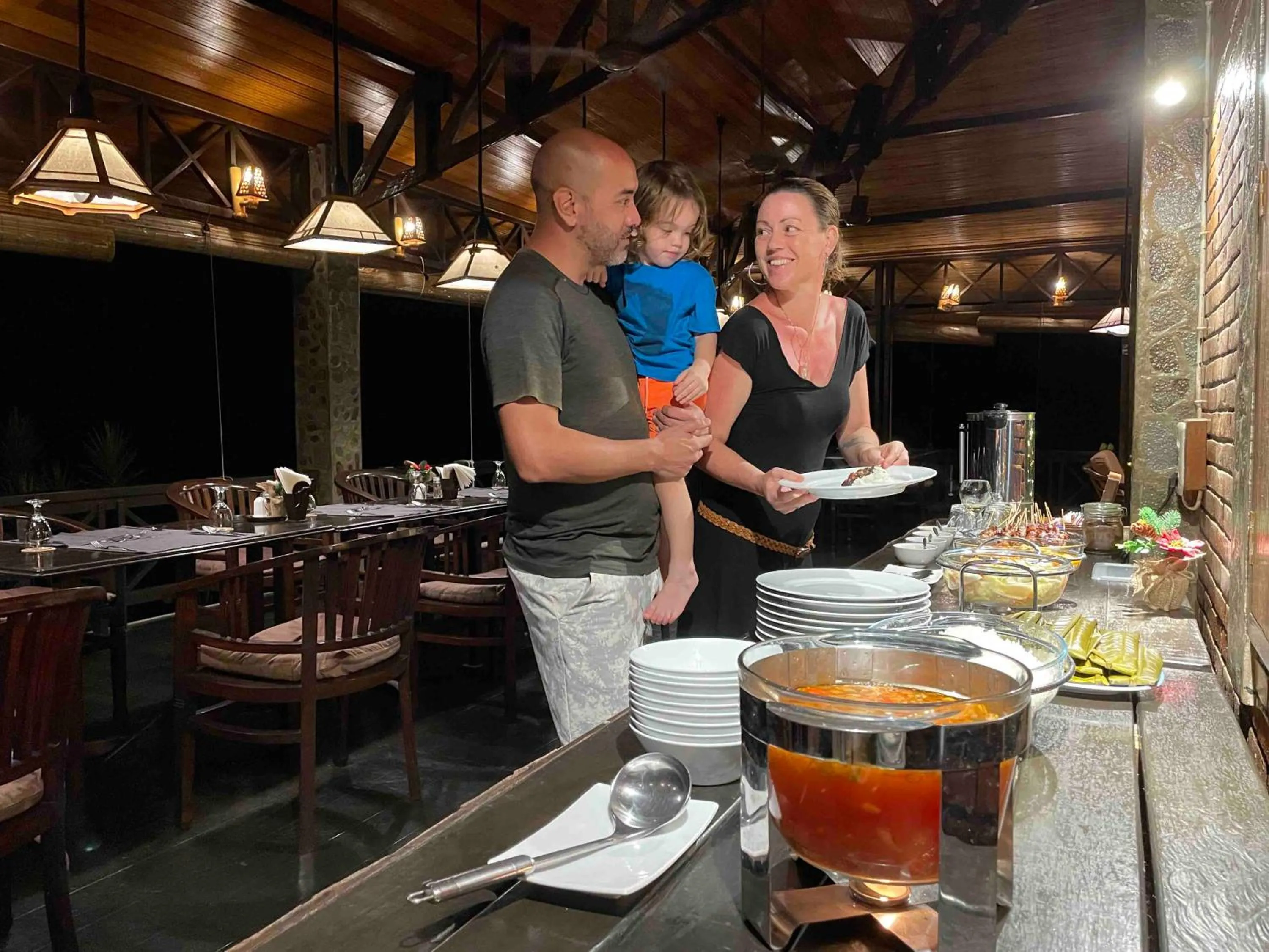 Restaurant/places to eat in Lumbalumba Resort - Manado