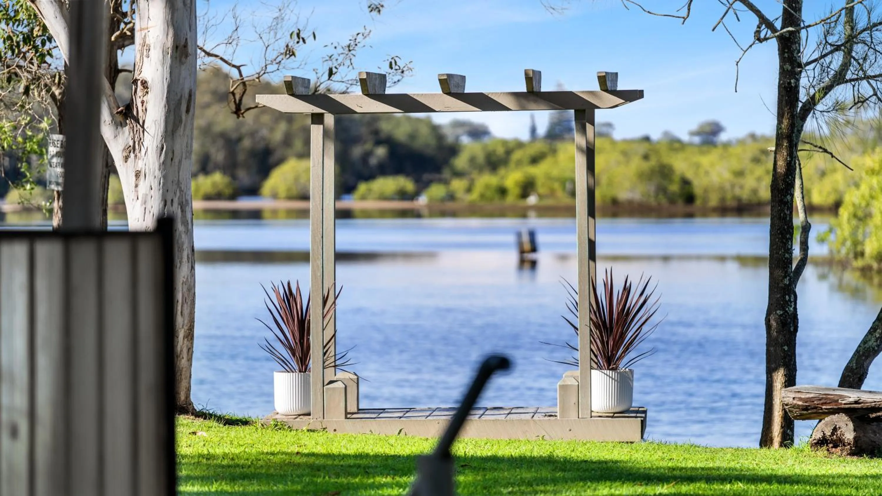 Day in Wooli River Lodges