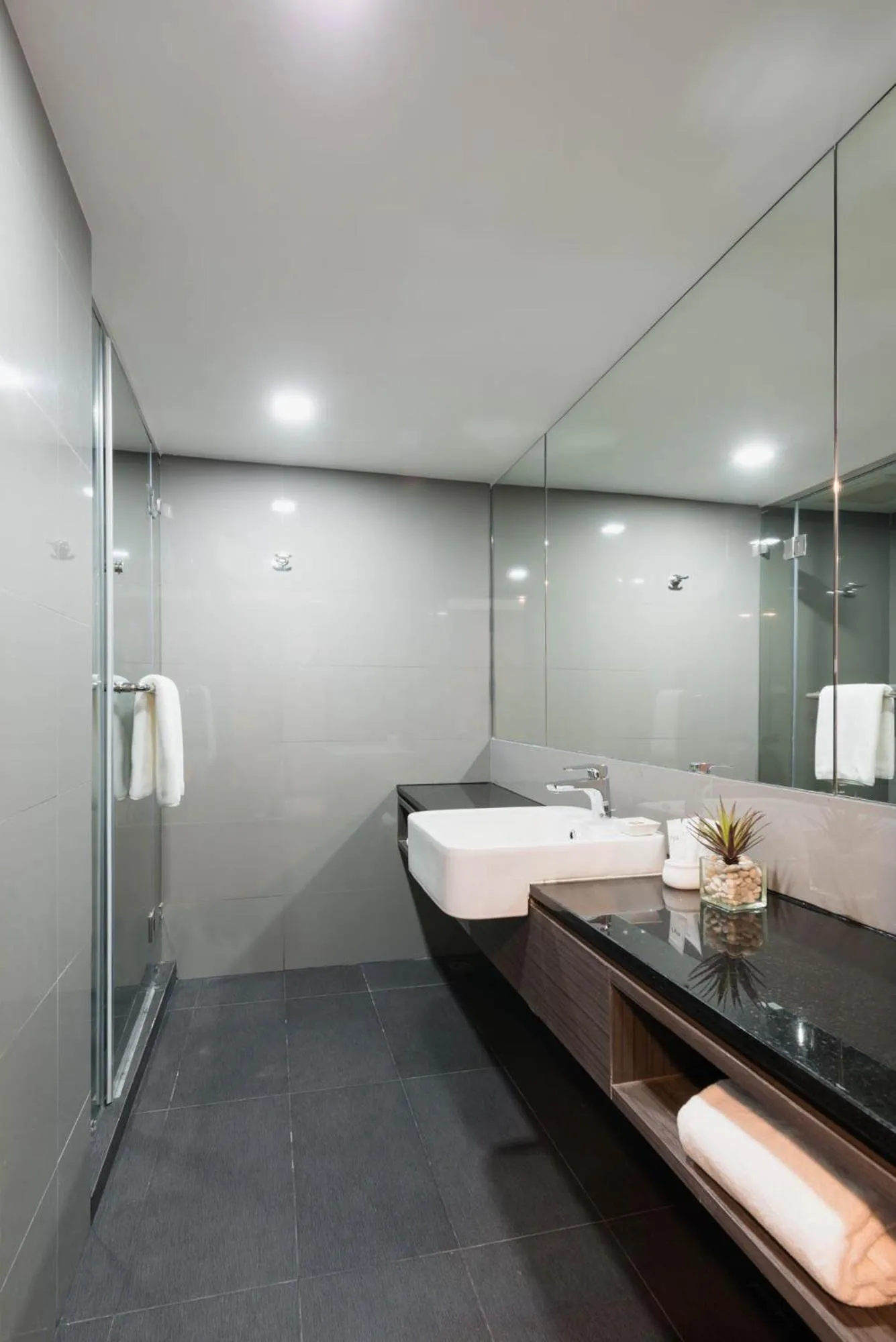 Bathroom in Fyn Hotel