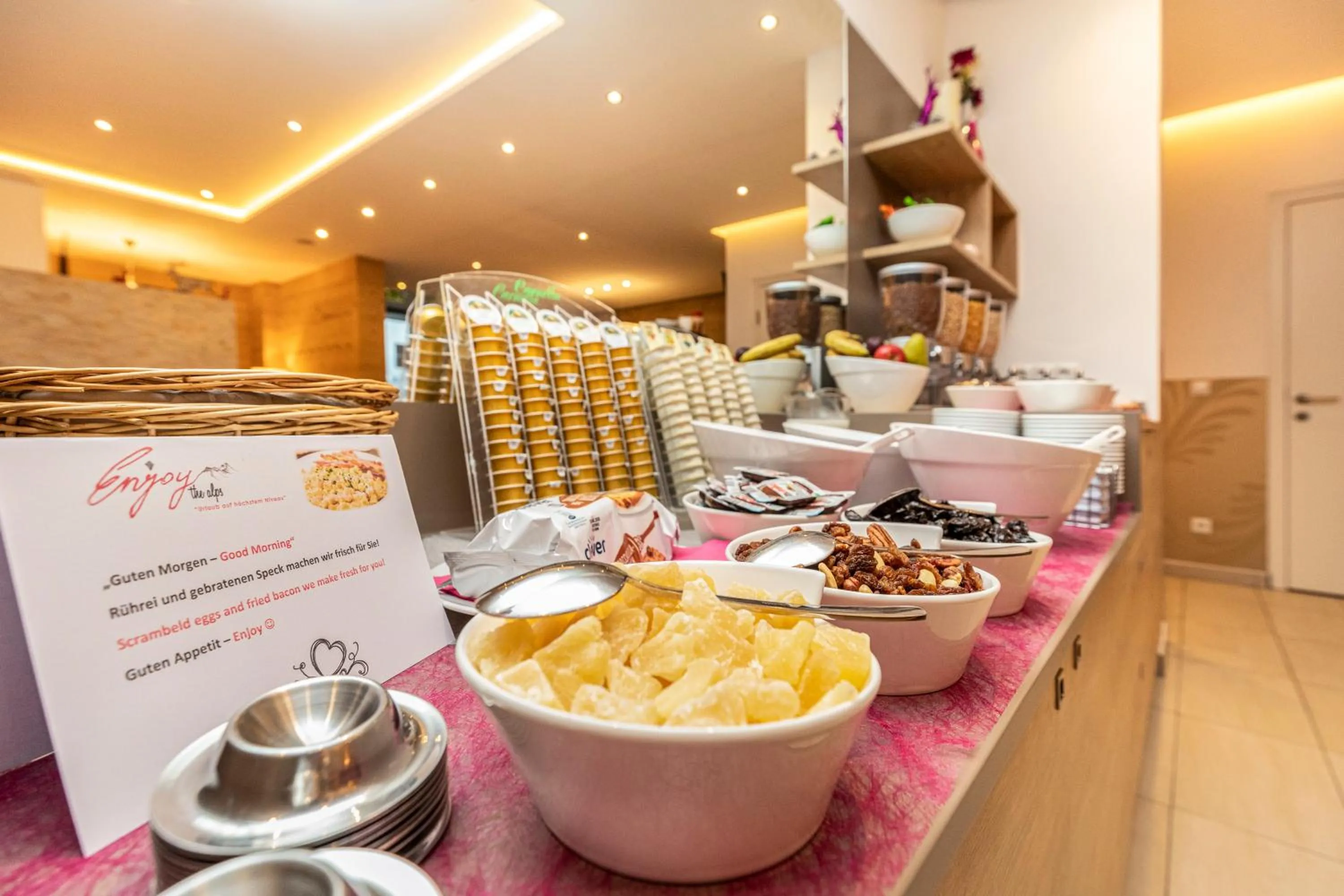 Food and drinks in Enjoy The Alps